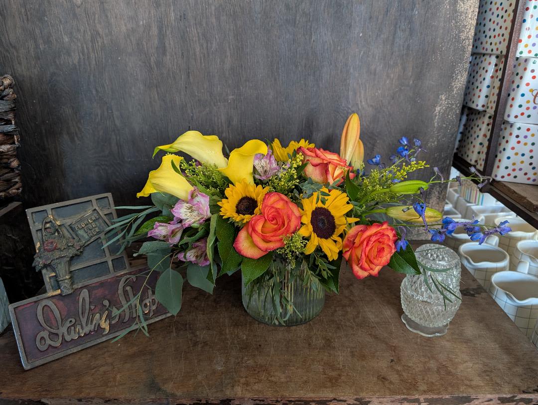 Just for You - next day delivery Just for You - next day delivery - Lovely arrangement with callas, roses and more. Great for any occacion