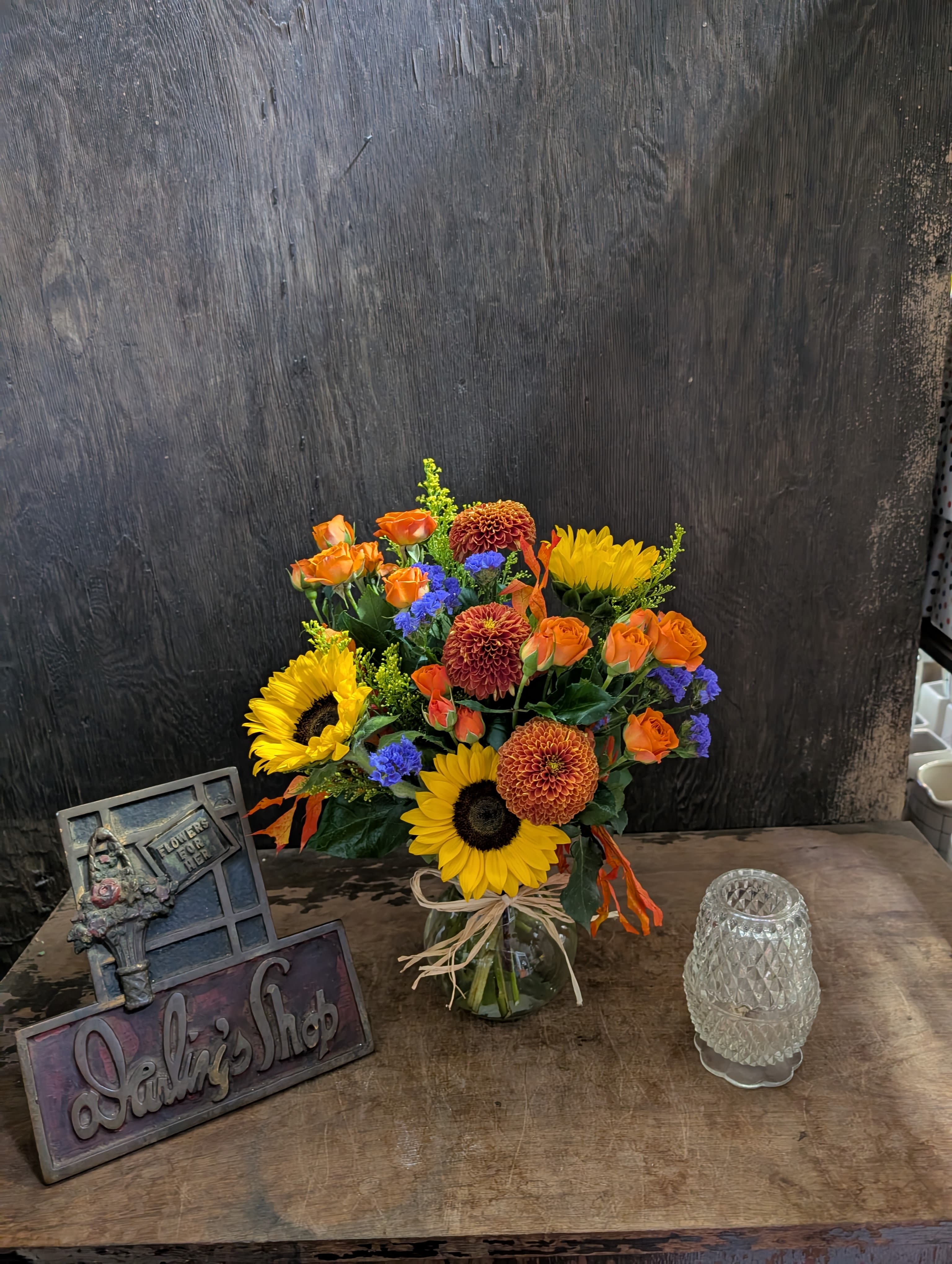 I Fall For you I Fall For you - Fall mix Sun flowers, spray roses, mums.