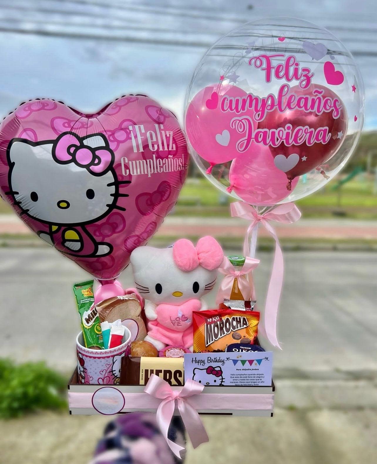Desayuno sorpresa tema hello kitty - Desyuno sorpresa con cosas al gusto, globos y un peluche de hello kitty. apartado con 48 horas