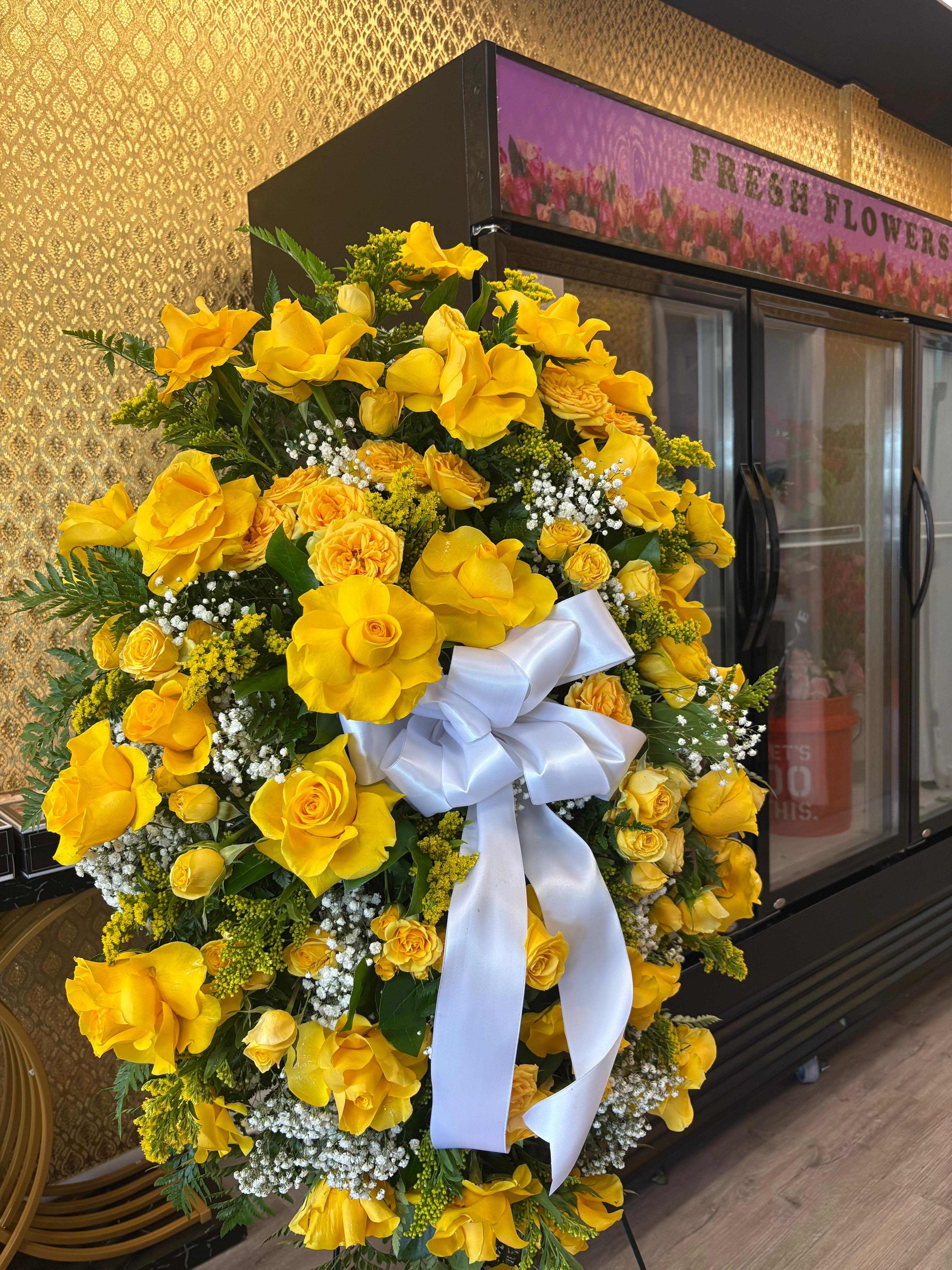 Magnificent eternity Magnificent eternity - ELLIE FLOWERS exclusive with fresh imported roses and flowers from our south American consolidation, featuring yellow roses, solidago, baby breath and greeneries. Be with your loved ones with beautiful flowers!