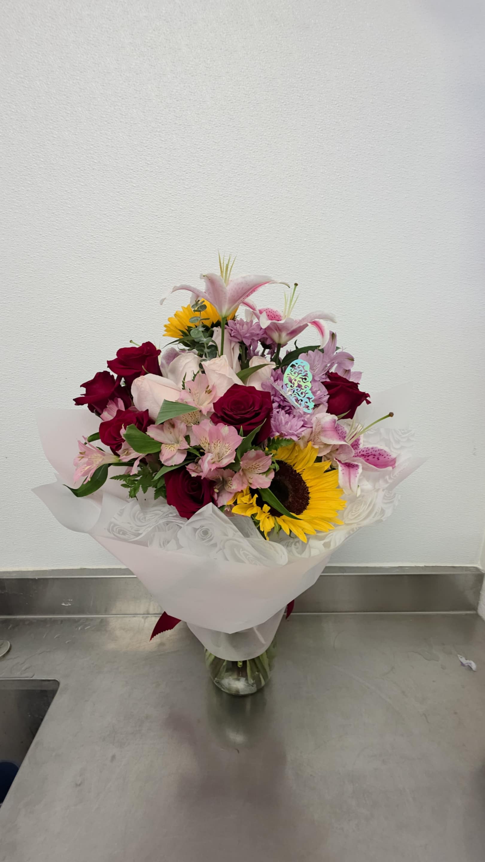 ramo mixto flor mixta - ramo de flores claveles girasoles  rosas astromelias lilis  daysis  y varios mas  hermoso ramo para toda ocasion 