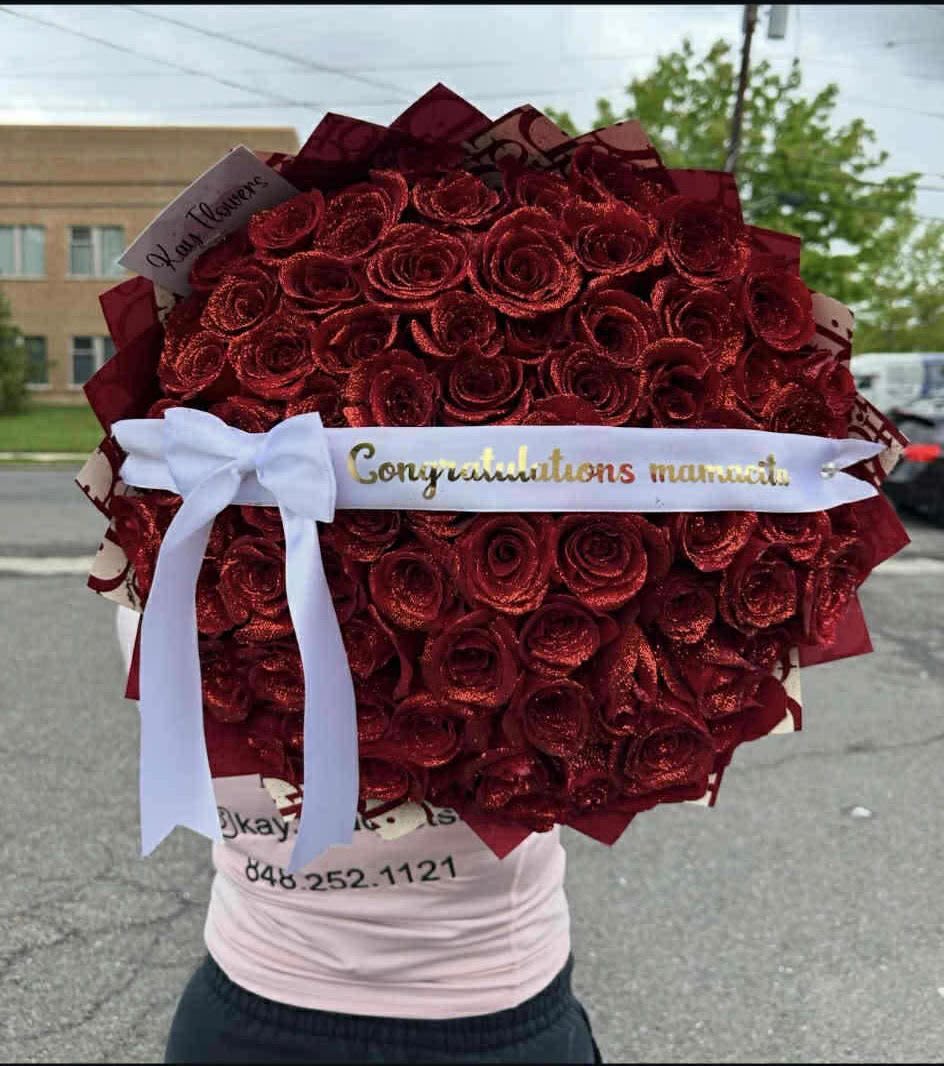 Buchon red  - 50 red roses 