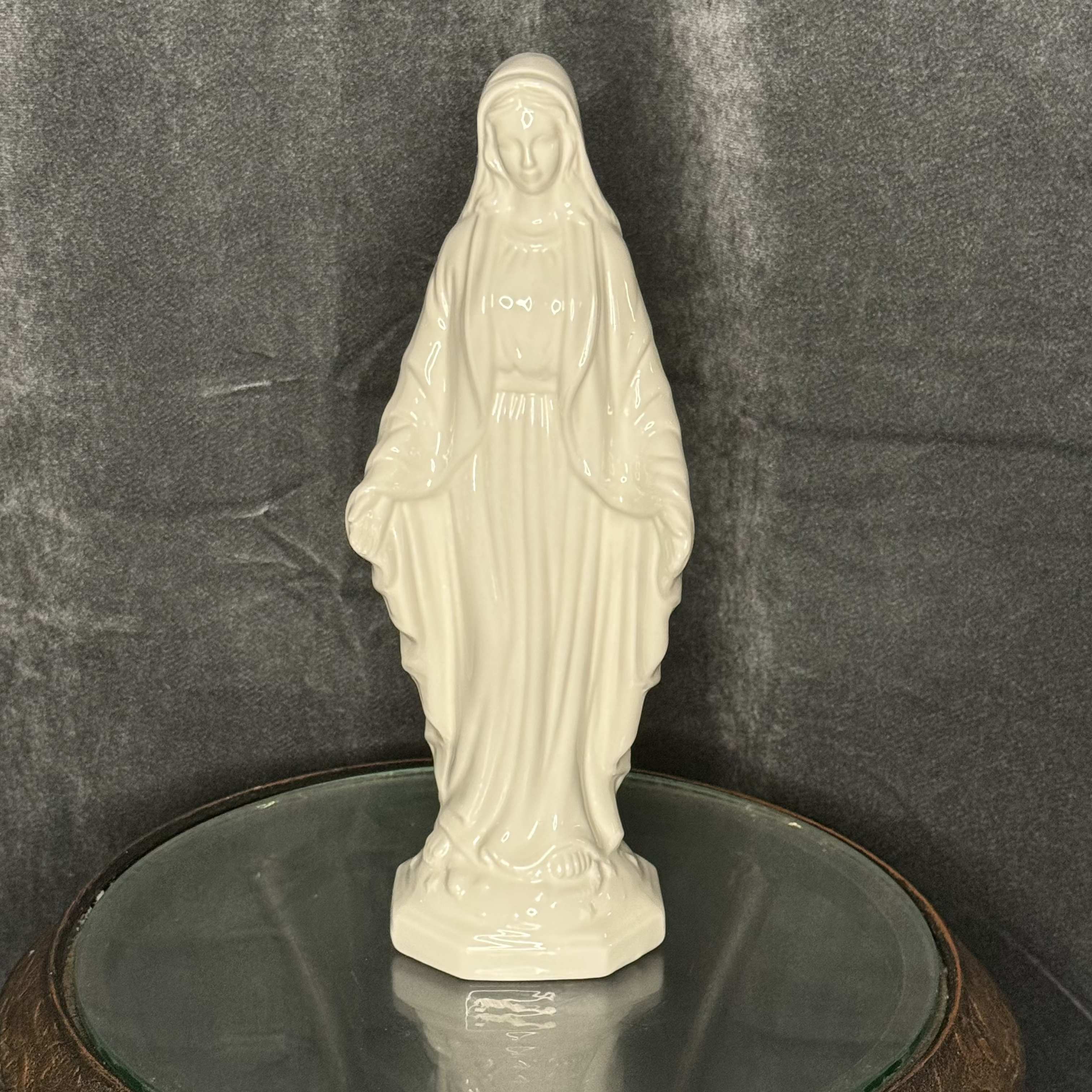 Madonna Statue  - Ivory Madonna statue 