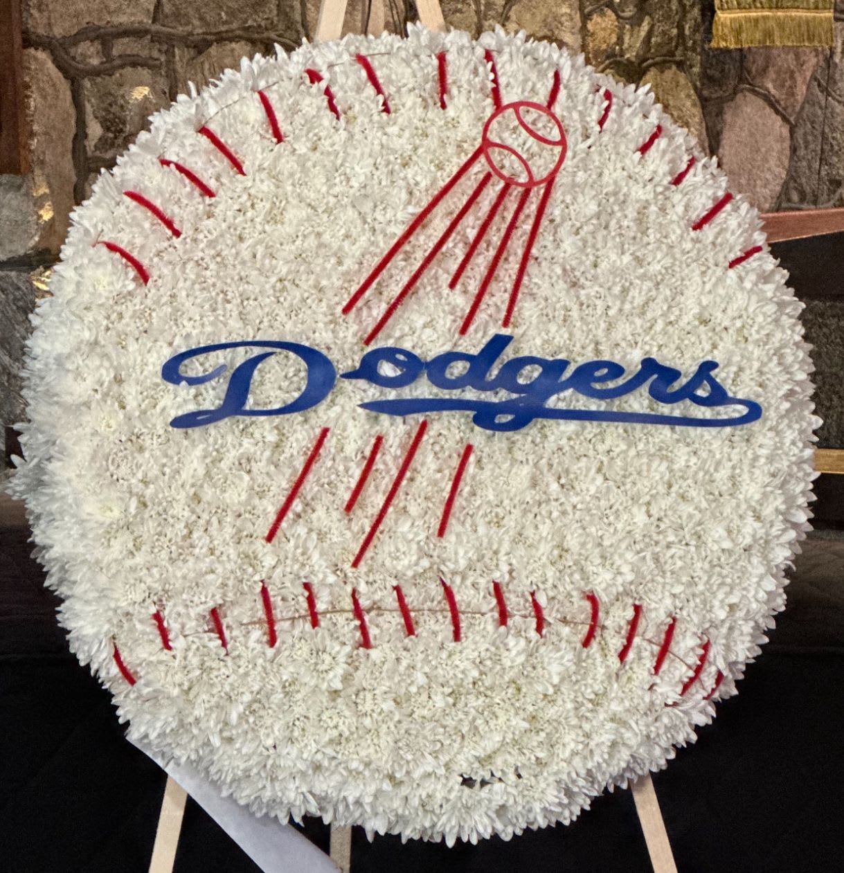 Doyers Ball - White Cushion Mums