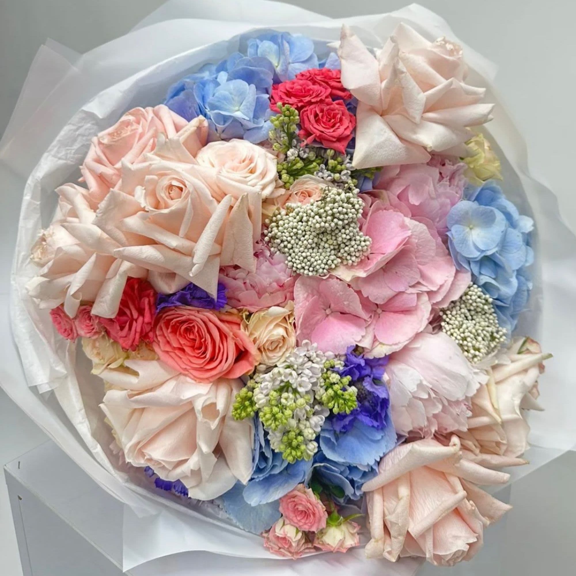 Sunshine Mood Bouquet Sunshine Mood Bouquet - Roses, Hydrangea, Stock,Peonies and Spray roses 