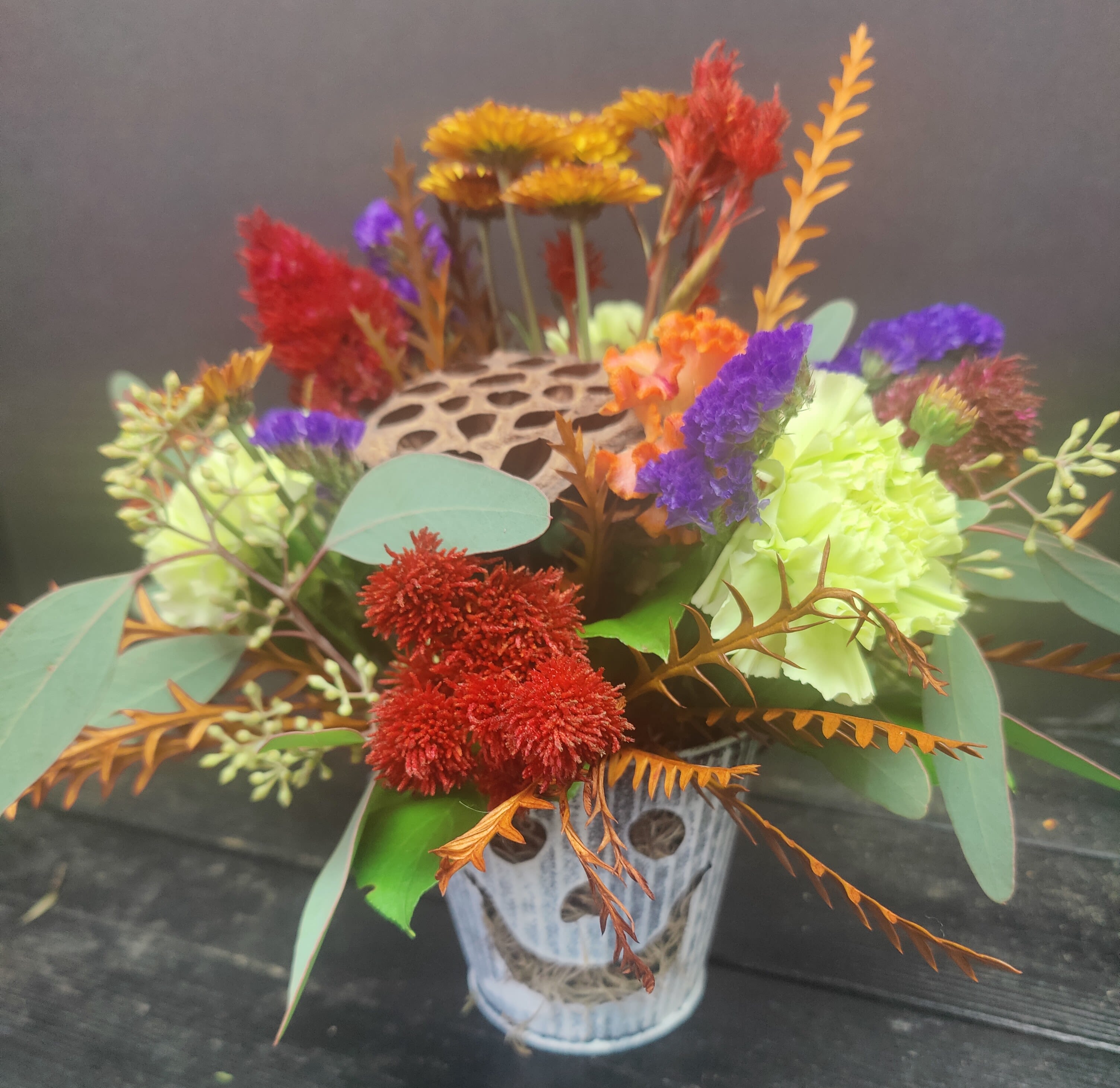 Jack-o'-lantern  Jack-o'-lantern  - Great candle lantern filled with seasonal goods