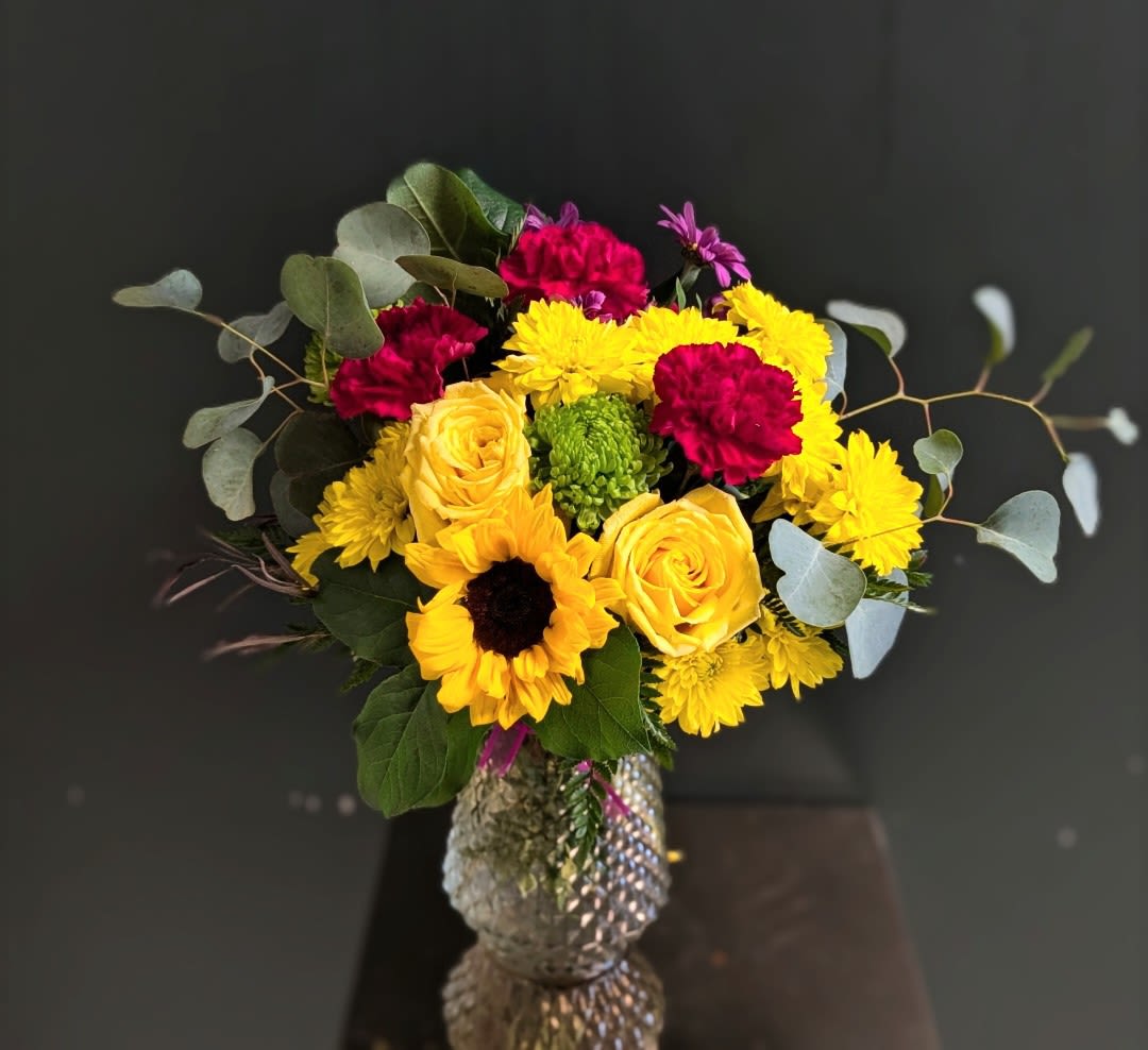 Bright fall Vase Medium Bright fall Vase Medium - Want to send something with all of the brightness of fall that will lend itself to long lasting smiles and all of the feels? This arrangement is a great choice!