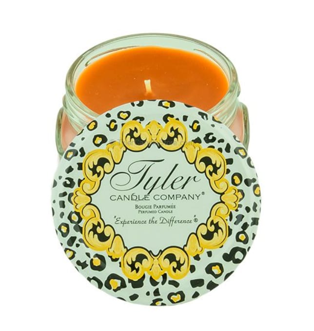 Pumpkin Spice® 3.4 oz | 1-Wick | Tyler Candle Pumpkin Spice® 3.4 oz | 1-Wick | Tyler Candle - Tyler's 3.4 oz candles are great for filling all your midsize household rooms! These 3.4 oz candles are delicately hand-poured and made in the USA with a soy, paraffin wax blend. Pumpkin spice things up with this fragrance and create the perfect fall vibes within your household. Perfect for those with blood types: Pumpkin Spice. Fragrance Description Pumpkin Spice® - Pumpkins simmered with ginger & cloves and a dash of nutmeg completes this giving fragrance.
