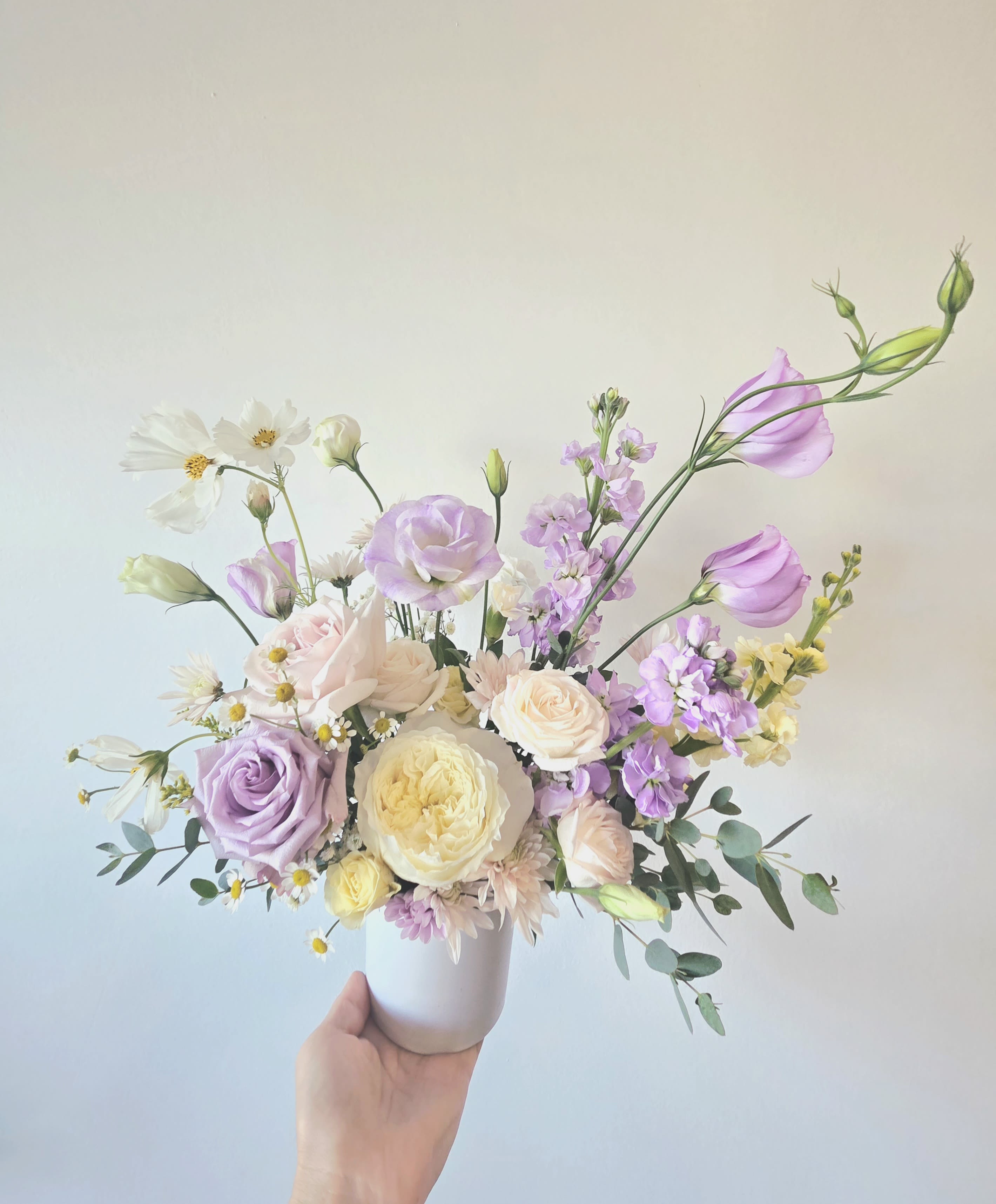 Honey Mist (New!) - *Small Vase Arrangement :  about W 14&quot; X H 15&quot;  *Store Hours: Mon~ Fri: 10:00 a.m. to 6:00 p.m. Sat: 9:00 a.m. to 4:00 p.m. Sun: Closed  *Delivery:  Deliveries occur roughly between 9am - 5pm. We are unable to offer further specific delivery windows or guarantee delivery times. but we will always do our best to accommodate requests. If your delivery address has a GATE CODE #, please provide it for smooth delivery. Thank You :)  *PICK UP:  Please try to time your pickup as close to the shop as possible to avoid congestion and ensure the freshness of your flowers.  If you need to pick up before 10am, please contact our shop to place your order directly. Text order: (714)715-1482  Please note that your arrangement may vary slightly from the picture depending on the season and store stock, but we will match color schemes and guarantee it will be fresh &amp; beautiful.  Thank you!