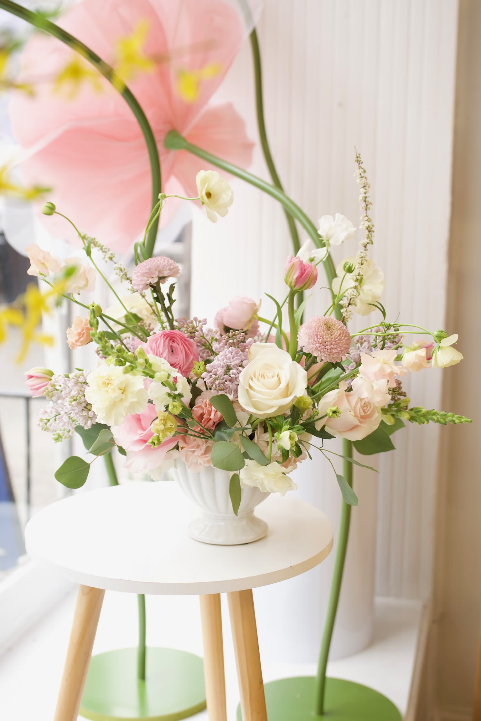 Florist's Choice Select Florist's Choice Select - Imagine receiving a breathtaking arrangement of premium blooms that have been carefully hand-picked and arranged in an exquisite, luxurious vase. This high-end selection is perfect for those special occasions when you want to make a lasting impression or simply to indulge yourself in the splendor of nature's finest creations.  Our Florist's Choice arrangements are unique, charming, wild, and always fresh. Please note that flower availability greatly depends on the market and season. Right now you can expect roses, ranunculus, anemones, greenery, evergreens, and a variety of seasonal flowers sourced from local farms.  While we can't guarantee exact flower varieties and colors, we ensure top-quality stems and a fresh, beautiful arrangement that you (or your recipient) will adore!