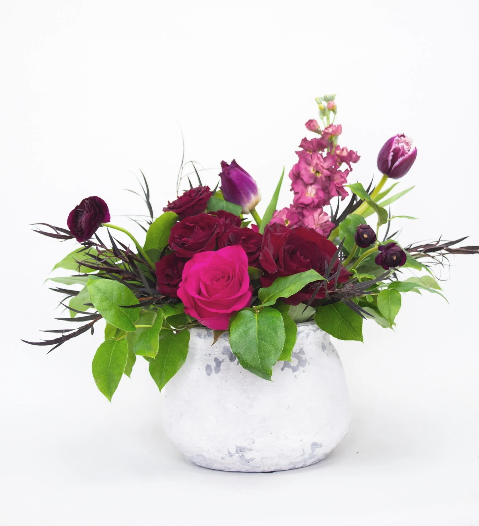 32 | romantique 32 | romantique - A romantic gesture. Moody color palette with foliage.