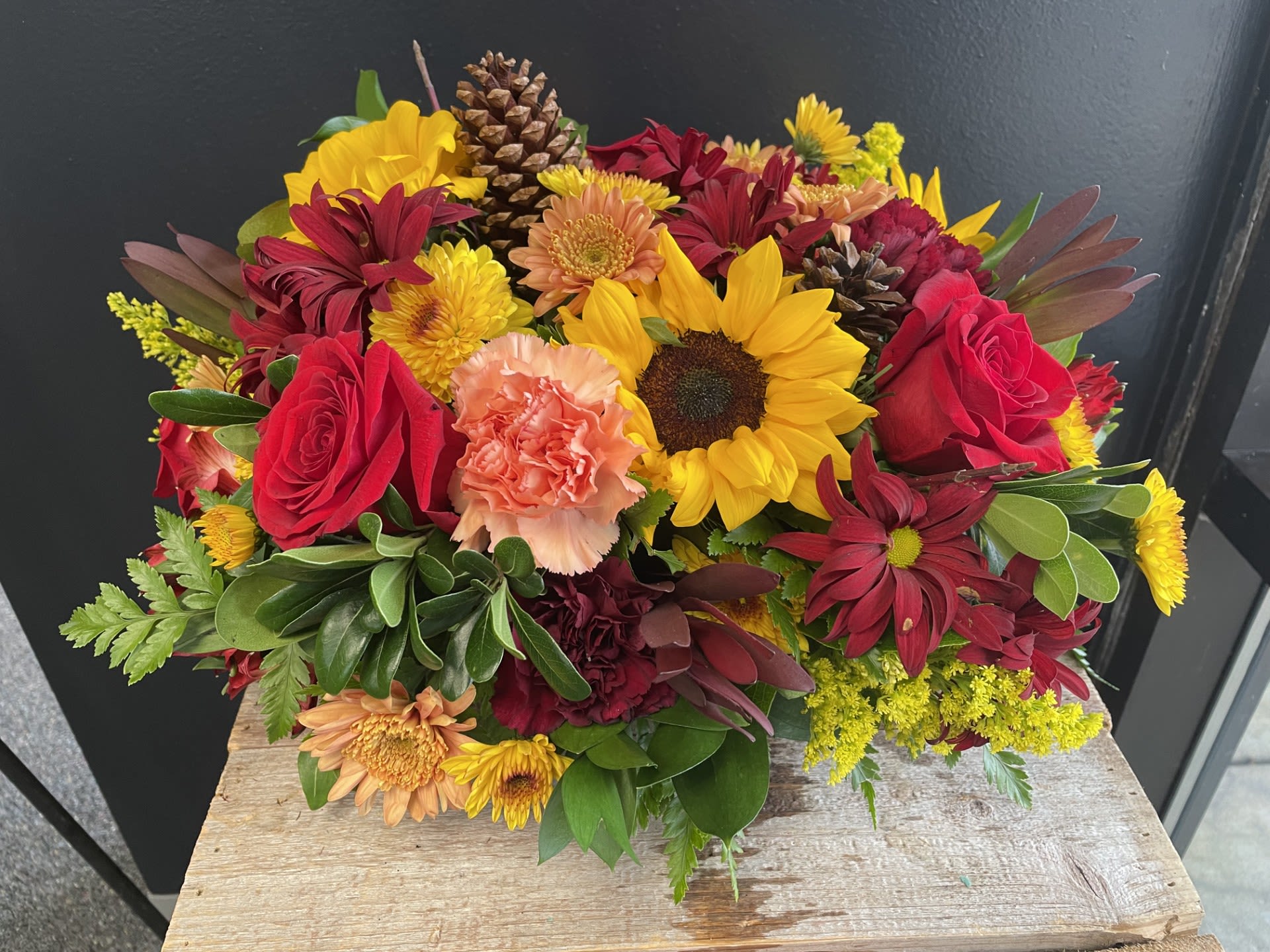 Give Thanks Centerpiece  Give Thanks Centerpiece  - Decorate your table for the Holidays with a festive centerpiece.
