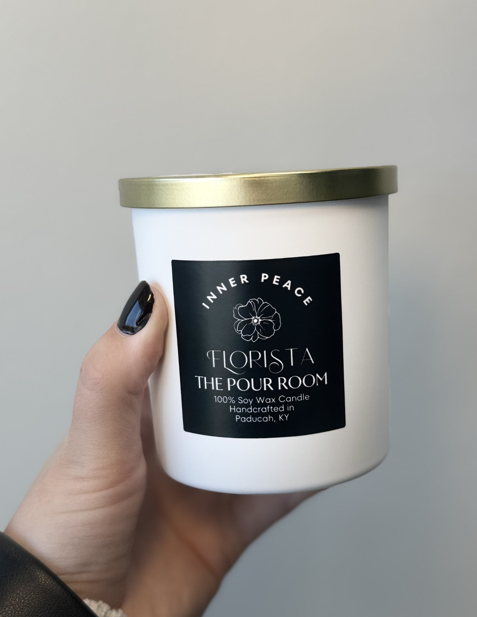 POUR ROOM CANDLE- INNER PEACE - Complete the gesture of love by adding a soy wax candle to your flower arrangement. This thoughtful add-on makes your gift even more memorable and heartfelt!