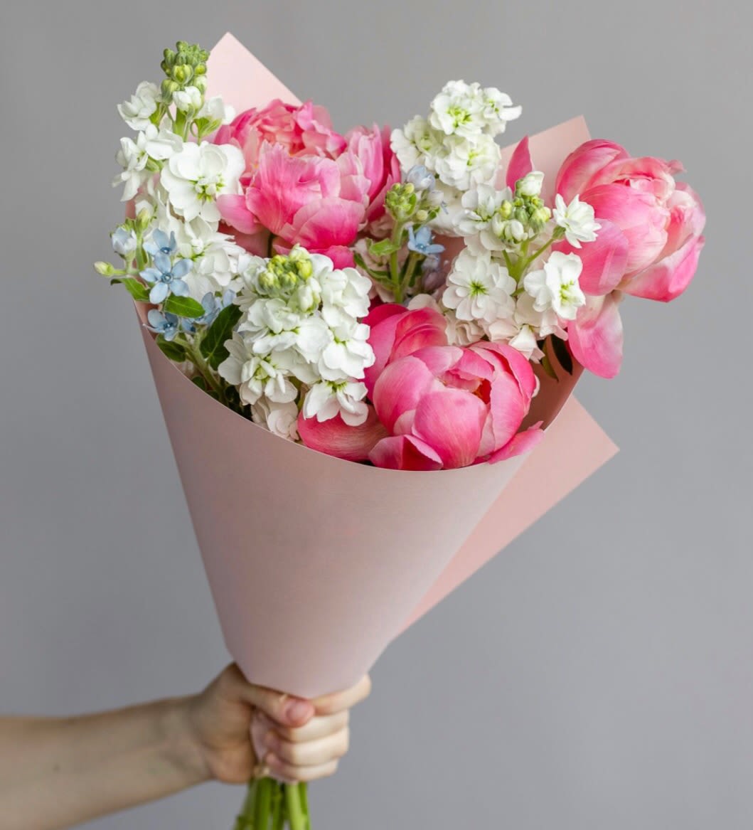 № 415 - Coral Peonies with white Stock