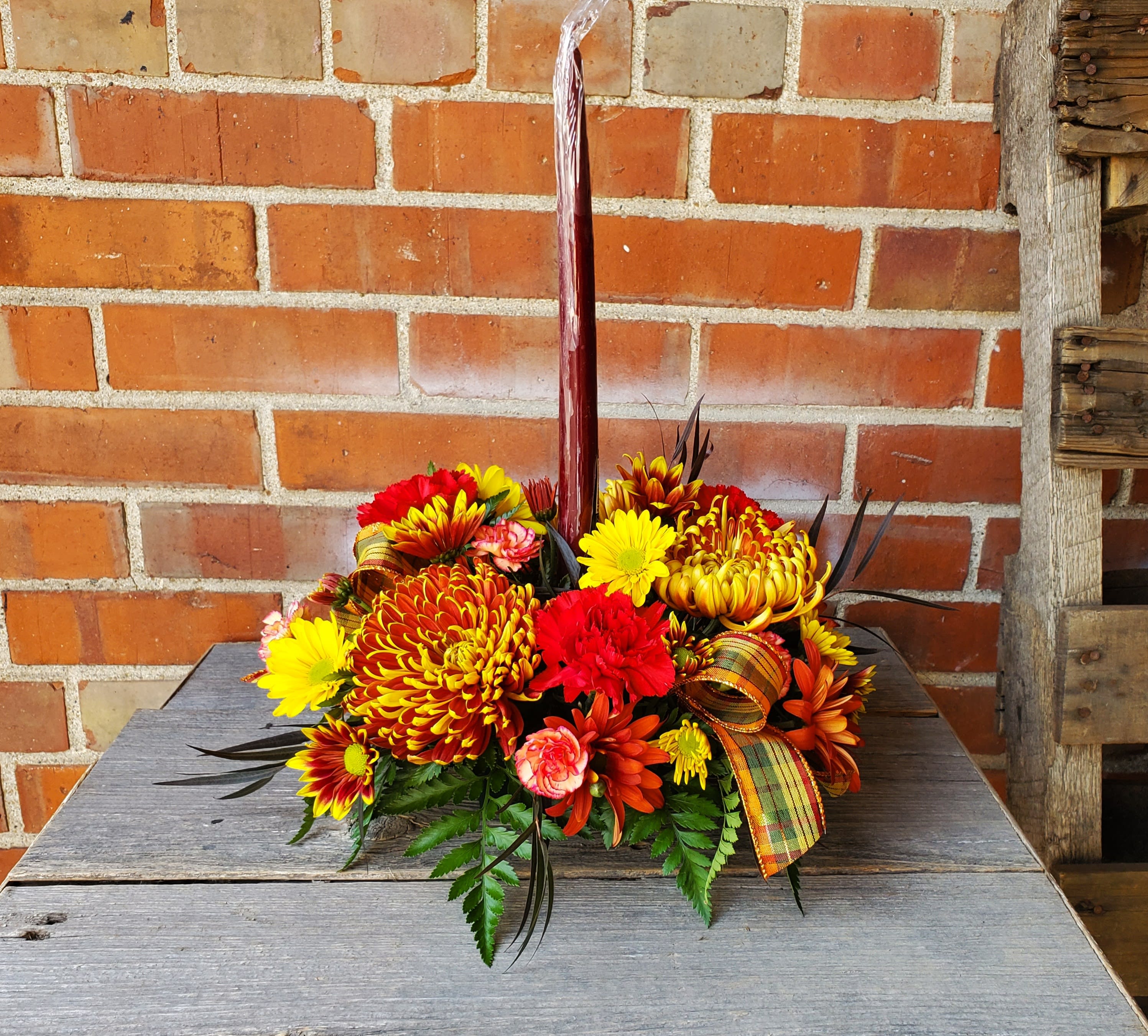 Thanksgiving Traditions  Thanksgiving Traditions  - Traditional Thanksgiving centerpiece