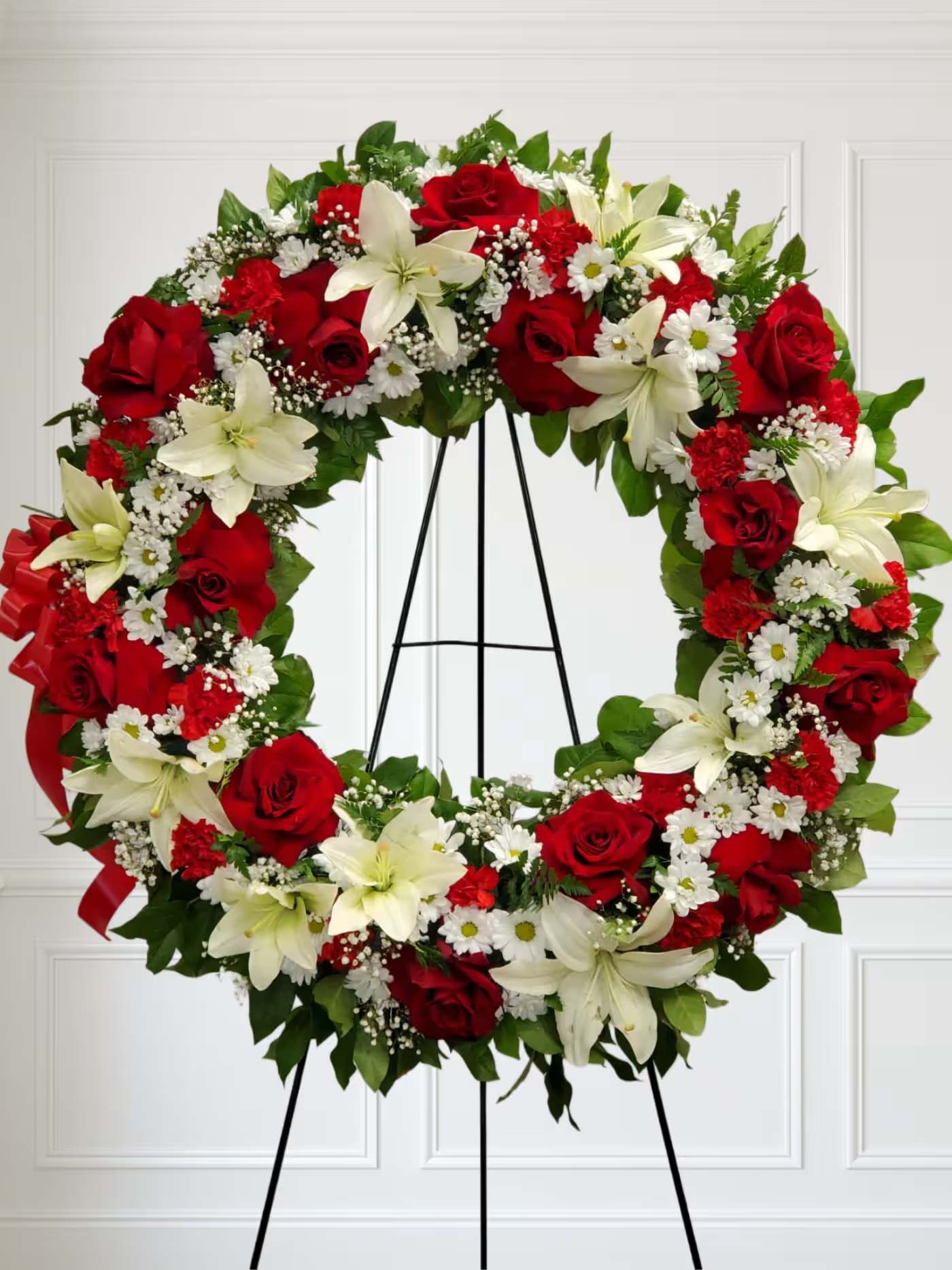 Red and white standing Wreath - Red and white standing Wreath