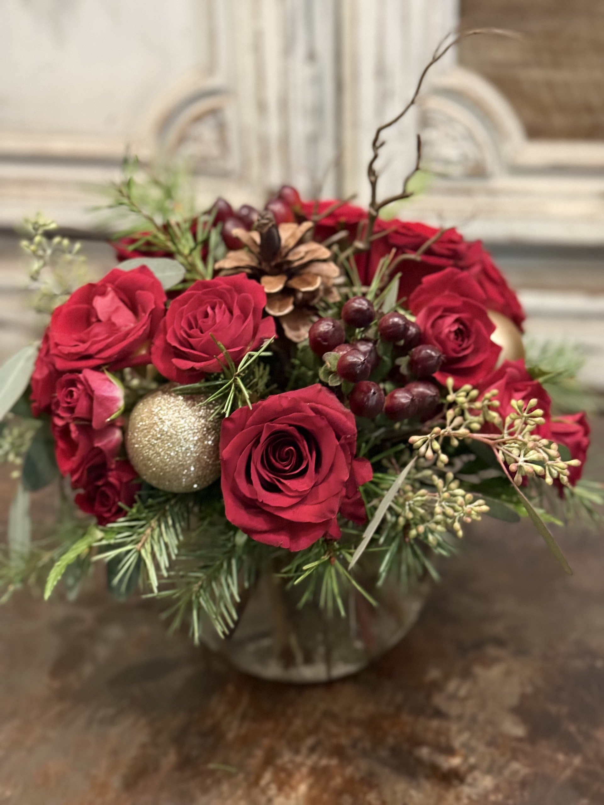 Christmas Bubble Christmas Bubble - Holiday floral arrangement in a 5x5 bubble ball vase, that will leave a lasting impression and will brighten your holyday table with joy and happiness.