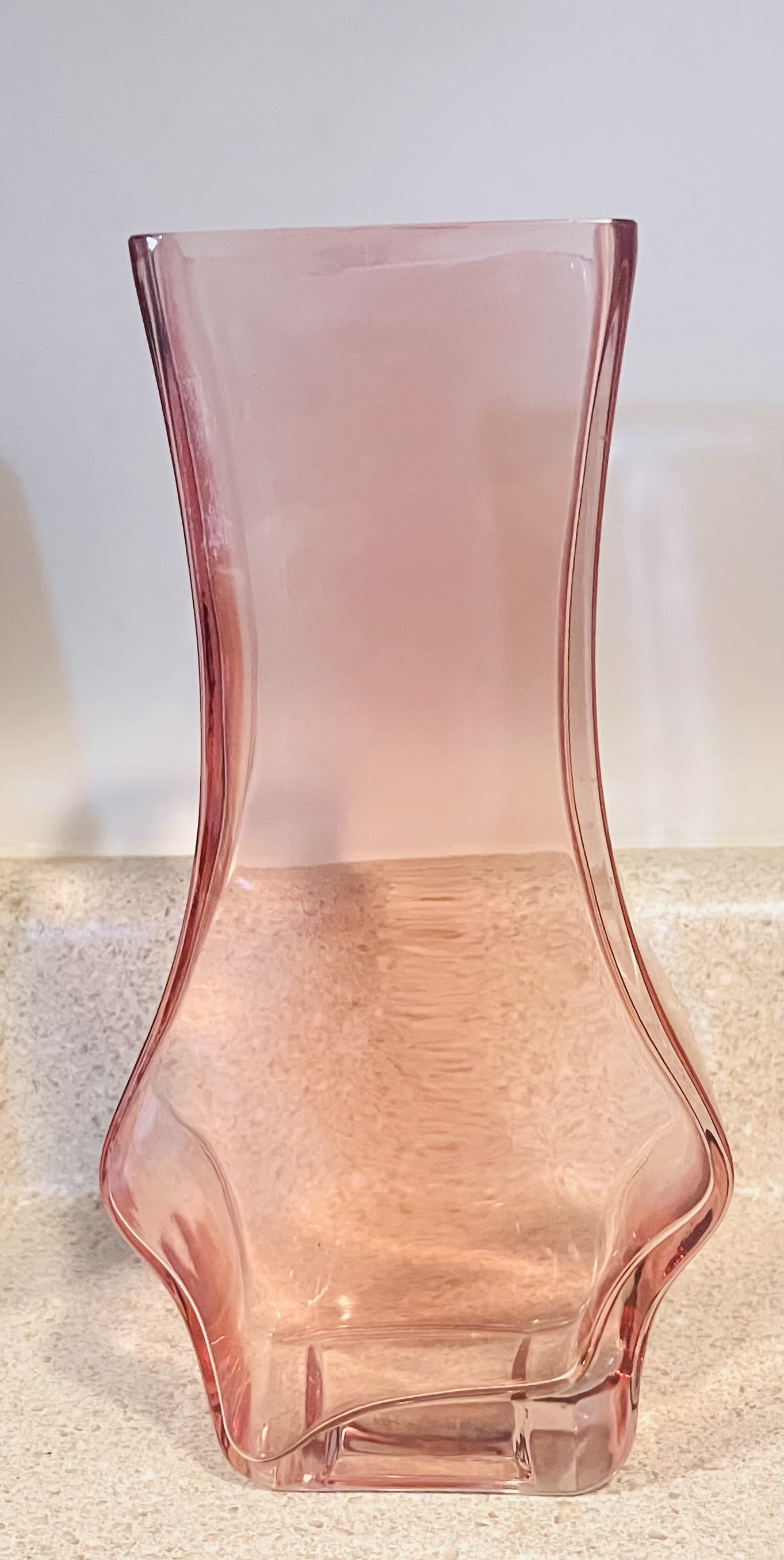 Copper Radiance Vase – Shelly’s Designer Vase Collection - This warm copper-toned vase reflects elegance, creativity, and purpose. Each vase in this collection is hand-selected for its unique charm and is available as part of Shelly’s Designer’s Choice — a one-of-a-kind floral design created exclusively for you.  *Not Sold Separately