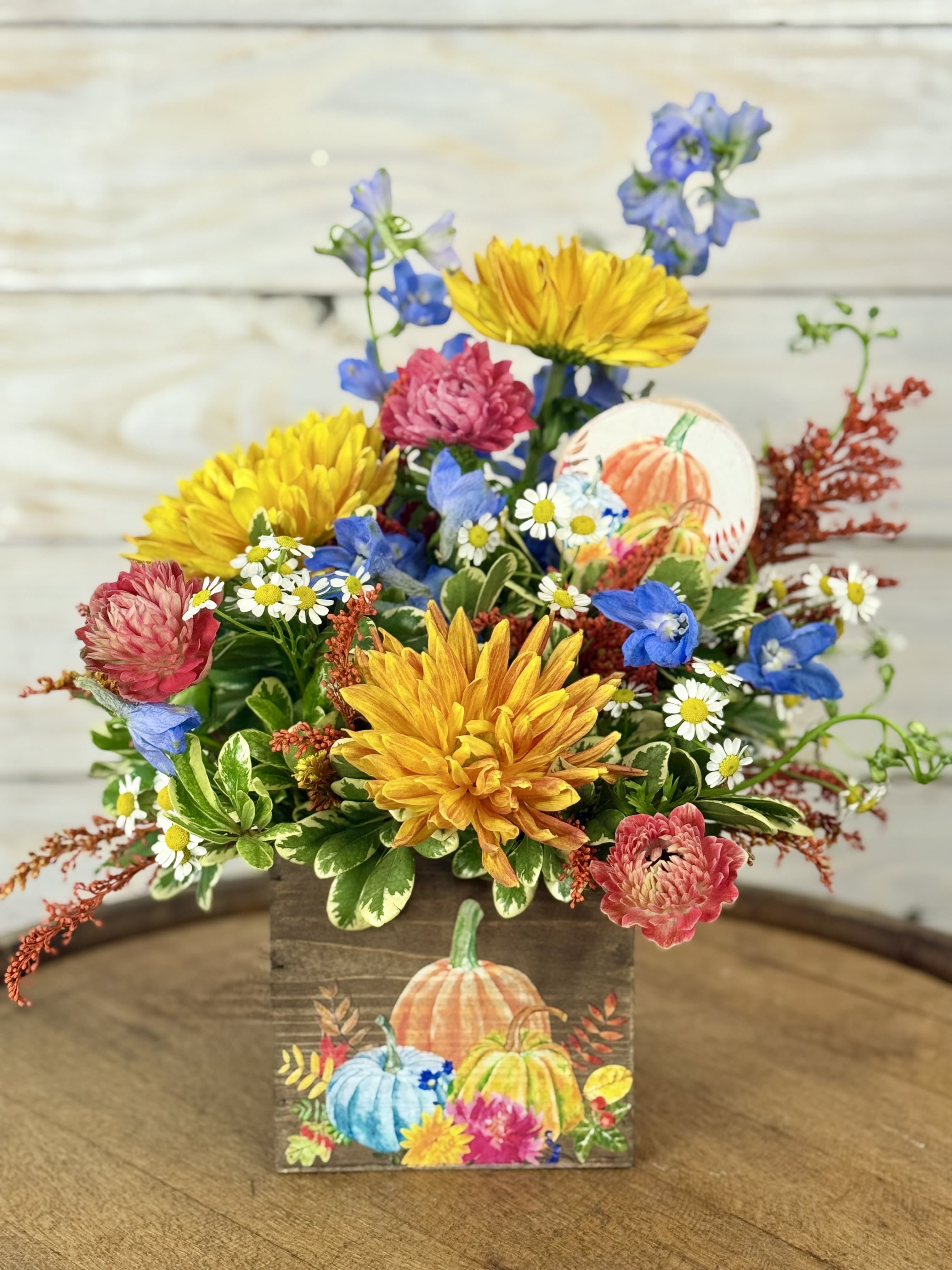 Hey Pumpkin! - Hand-painted pumpkin patch wood boxes! They're cute just by themselves. Now add flowers and you've got a party!