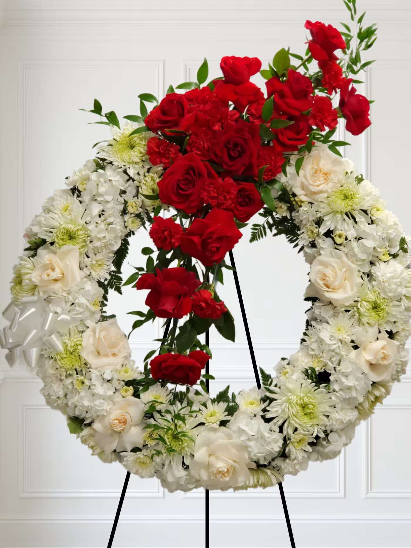 White and red wreath  - White and red wreath 