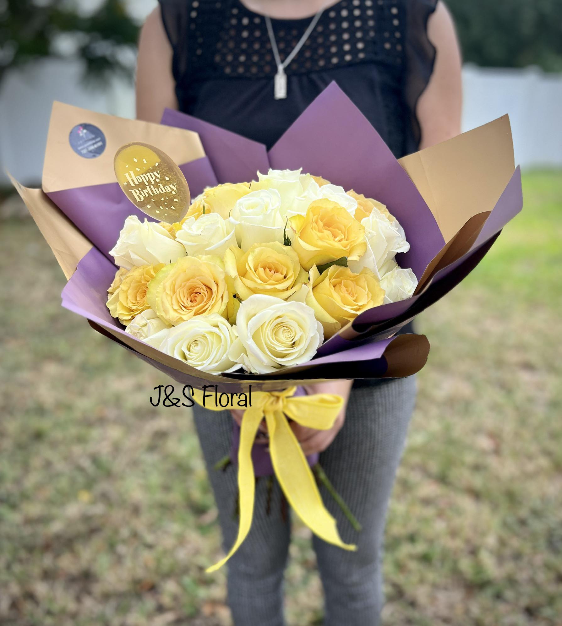 Yellow White roses Round Bouquet  - introducing Our yellow and white roses hand tied bouquet, beautifully arranged with yellow and white roses. The standard size is a Dozen ,the deluxe size is two Dozen and the premium is three dozen roses 