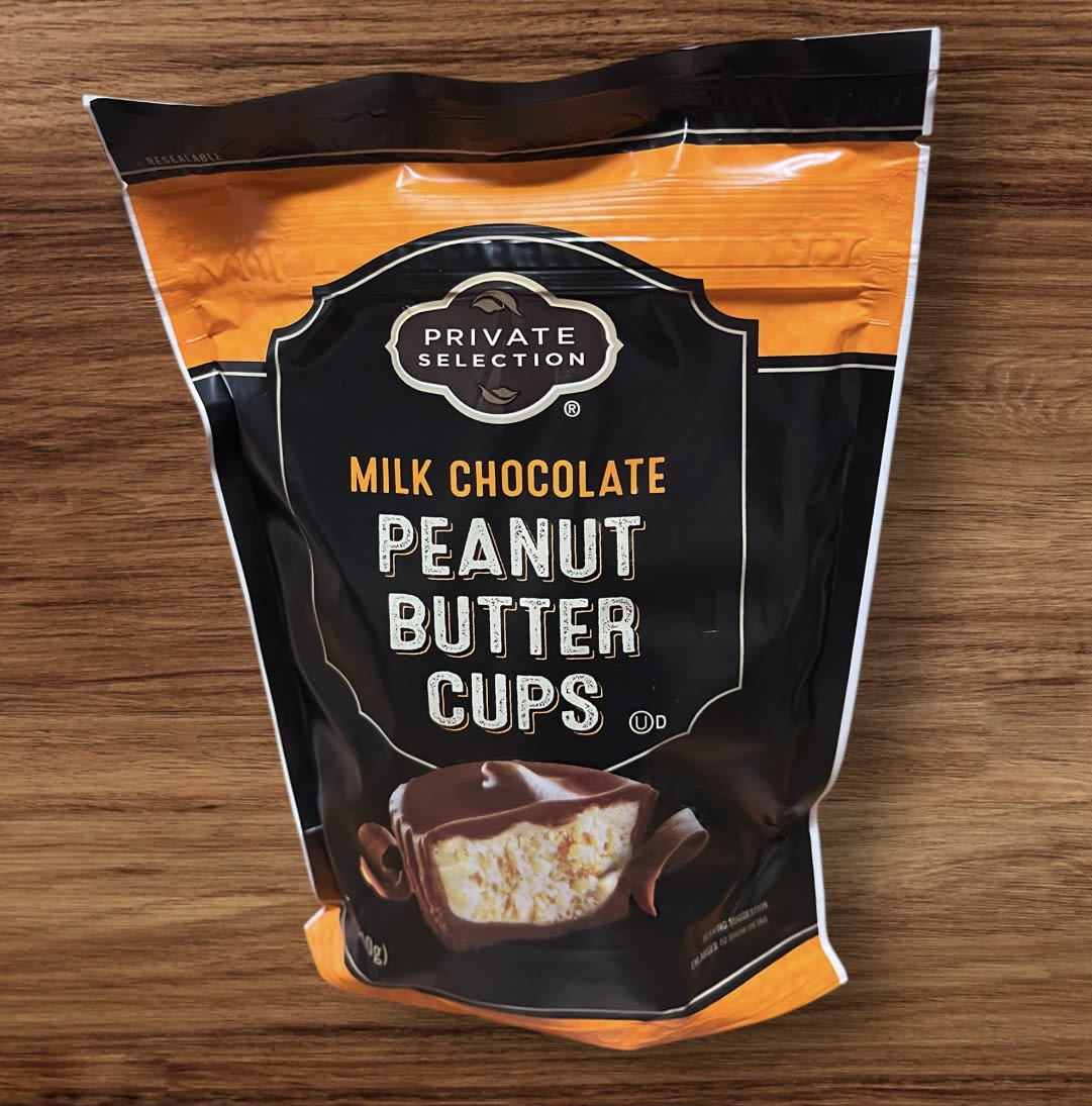 Milk Chocolate Peanut Butter Cups  - These super cream and delicious peanut butter cups come in a 12.0 oz bag. They are a wonderful gift for any peanut butter cup lover out there. 