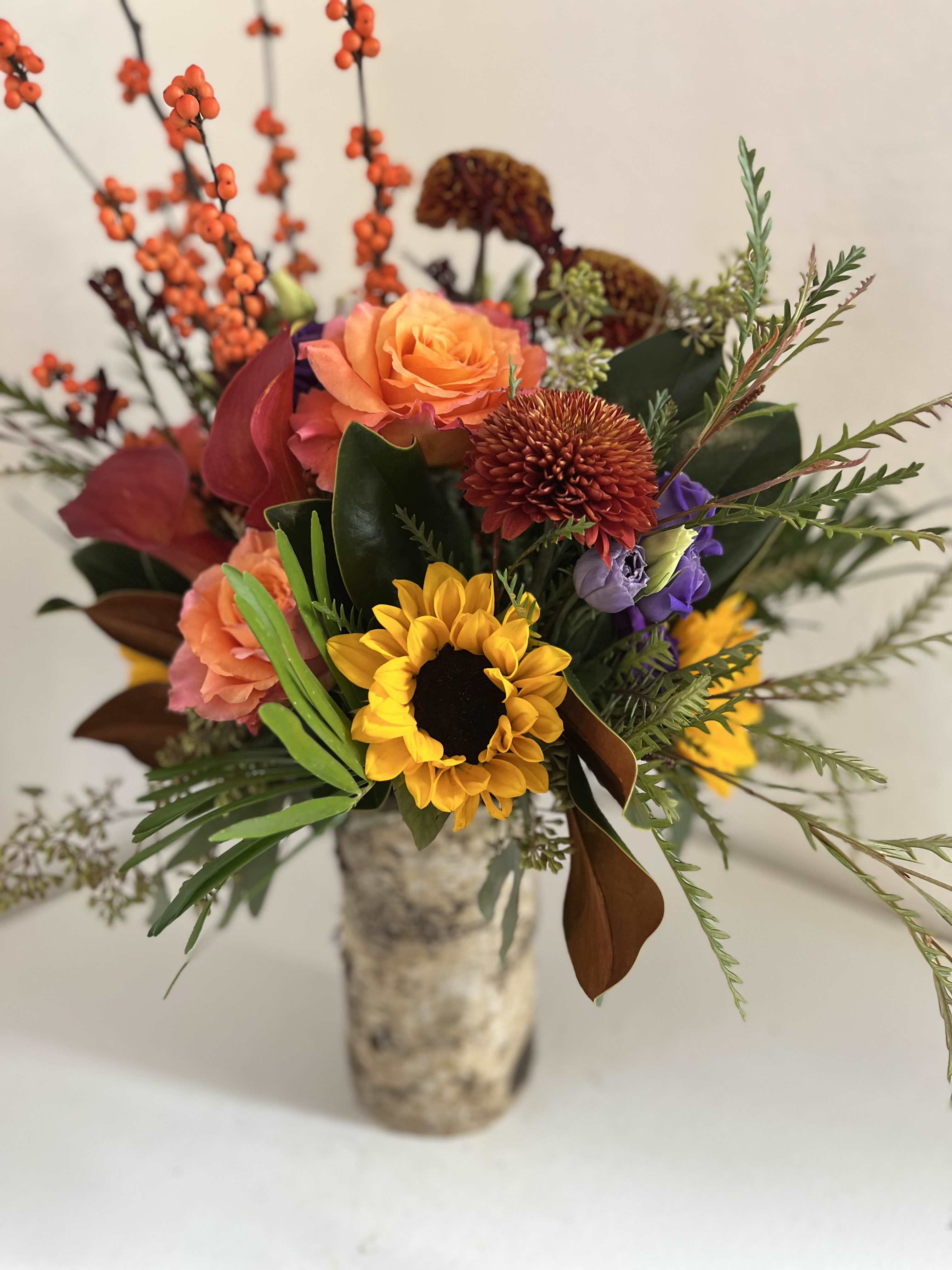 Woodland Wonder - A stunning autumn-inspired masterpiece that captures the essence of the season, adorned with warm hints of sunshine. Rich hues of dark orange and vibrant reds evoke the beauty of falling leaves and the enchanting forests in their autumnal splendor.