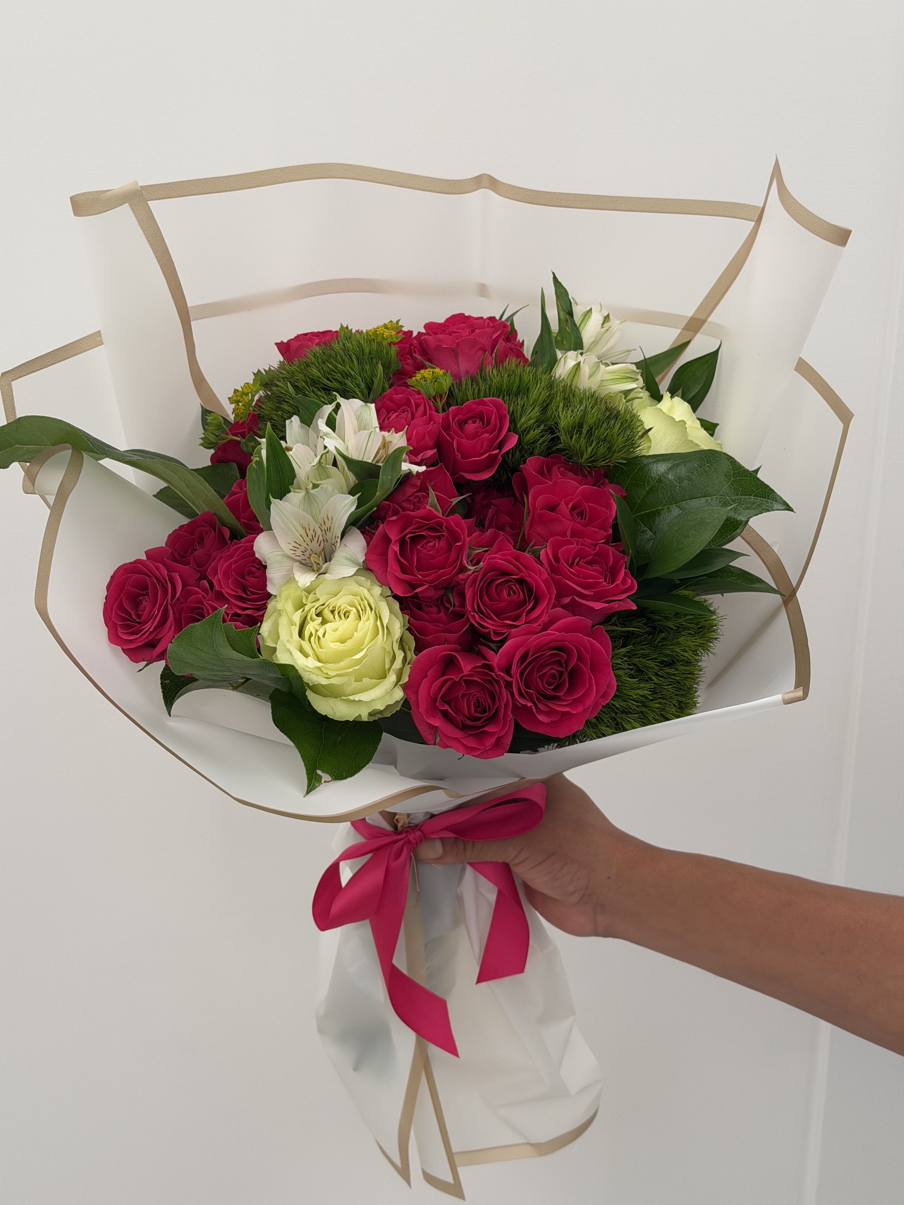 Bloom1103 - Spray roses bouquet