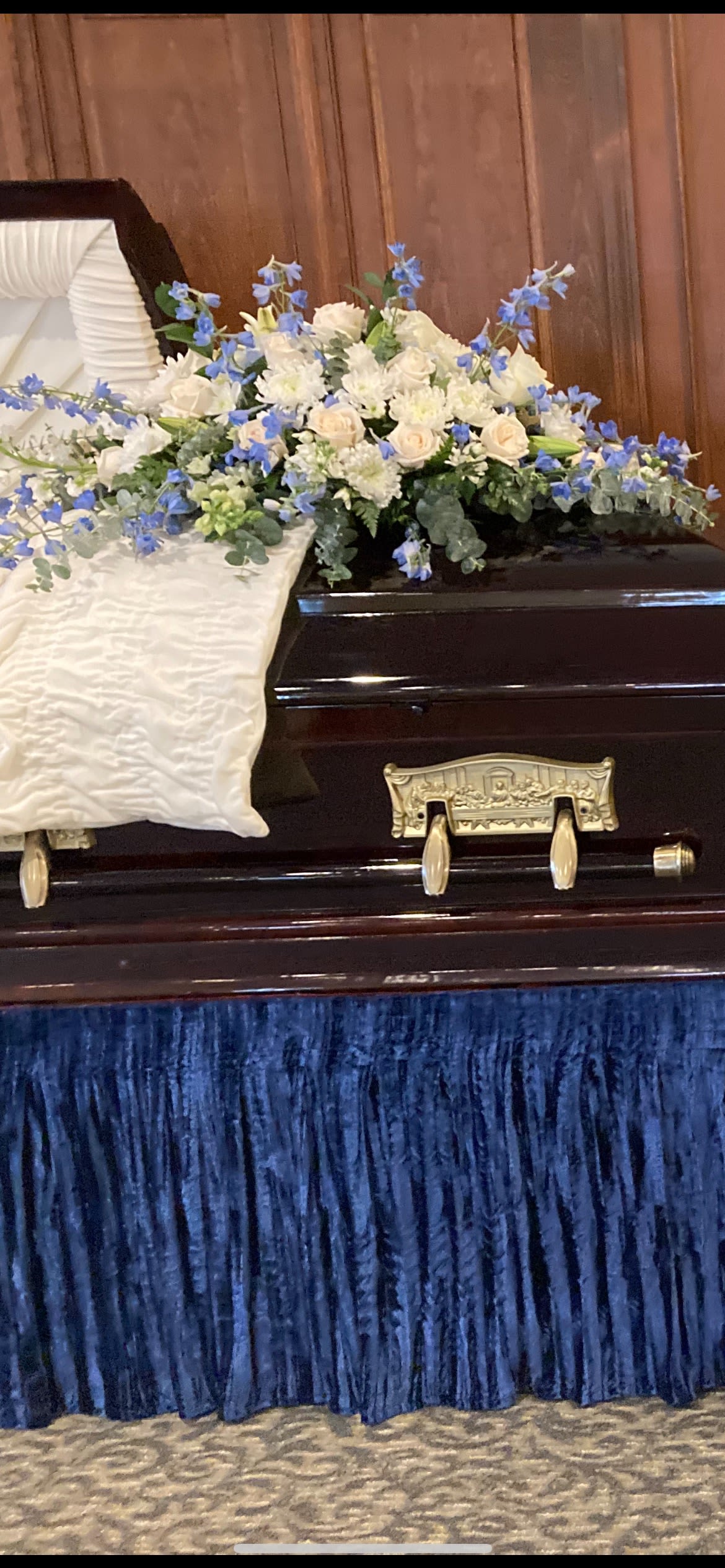 Graceful Garden Casket Spray - This graceful casket spray , will celebrate a life well-lived.