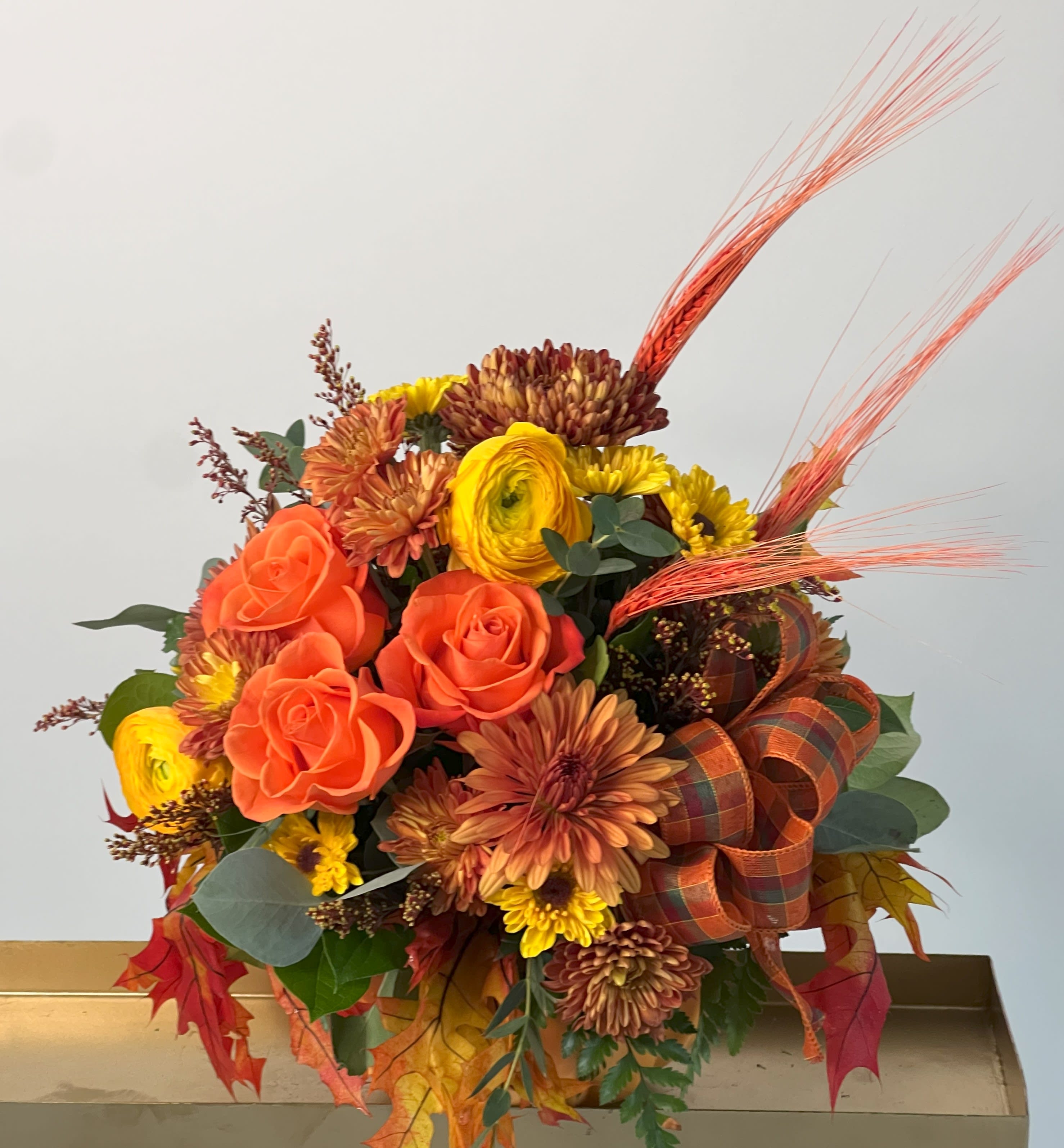 Farmers Market - FAL5690 - Farmers Market - FAL5690  Substitutions of equal or greater value may be made depending on season and availability of product or container.  Photo Represents Deluxe Pricing.