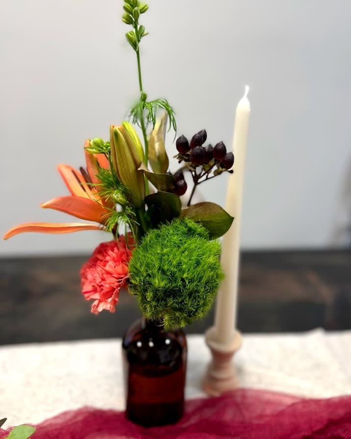 Bud Vase Trio - Amber Delight - Trio of amber bud vases in fall hues of rust , orange, peach and mustards. These are perfect to mix into your holiday table. Or spread them around the house to add to your decor.   May include( but not limited to ) roses, lilies, carnations, craspedia, calla lilies and mums.