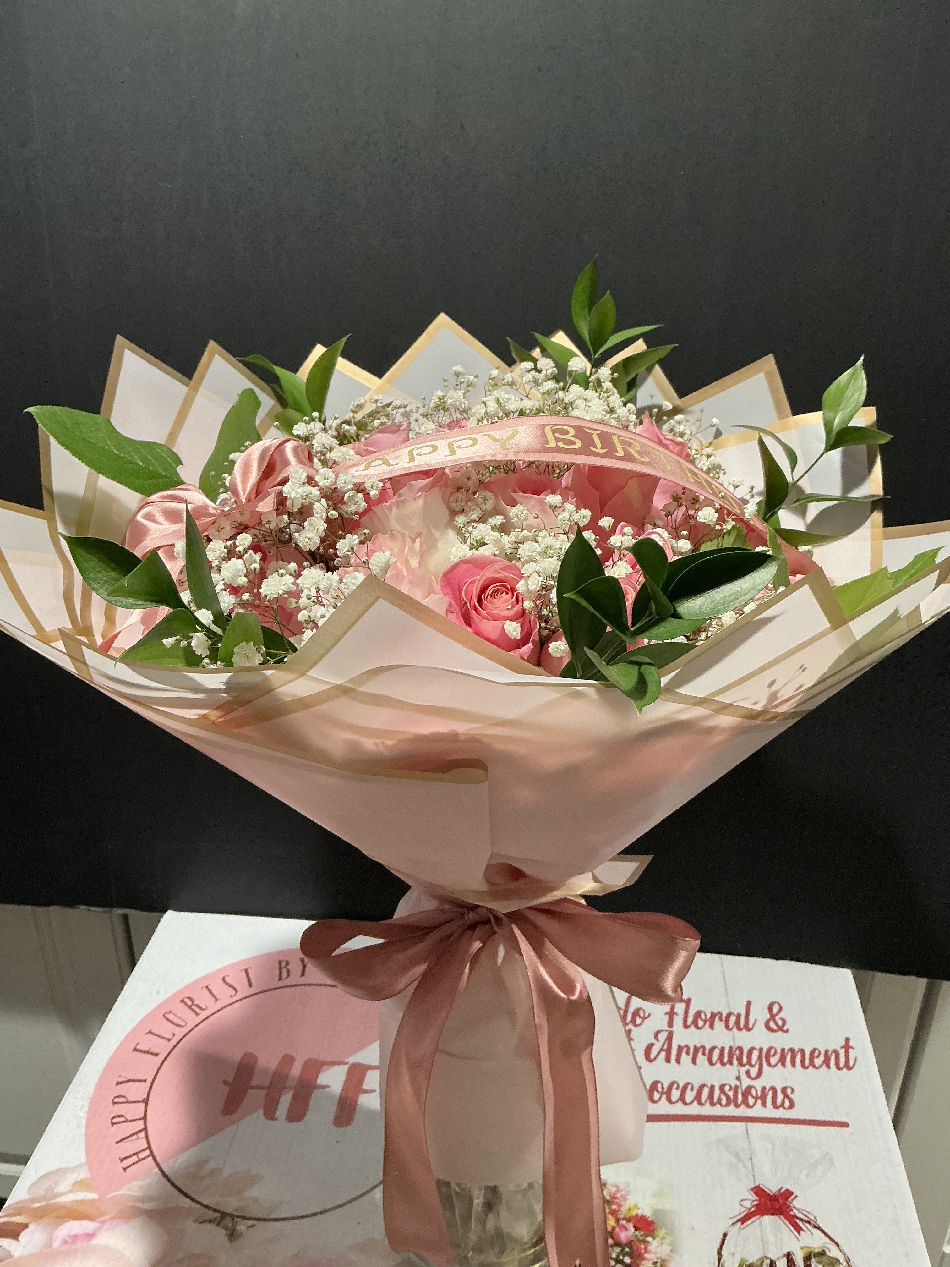 Princess bouquet  - Pink roses symbolize gratitude admiration grace sweetness and joy its ideal gift to express appreciation to friends and family or to celebrate achievements and new beginnings   30 pink roses and green leaves  Vase not  included 