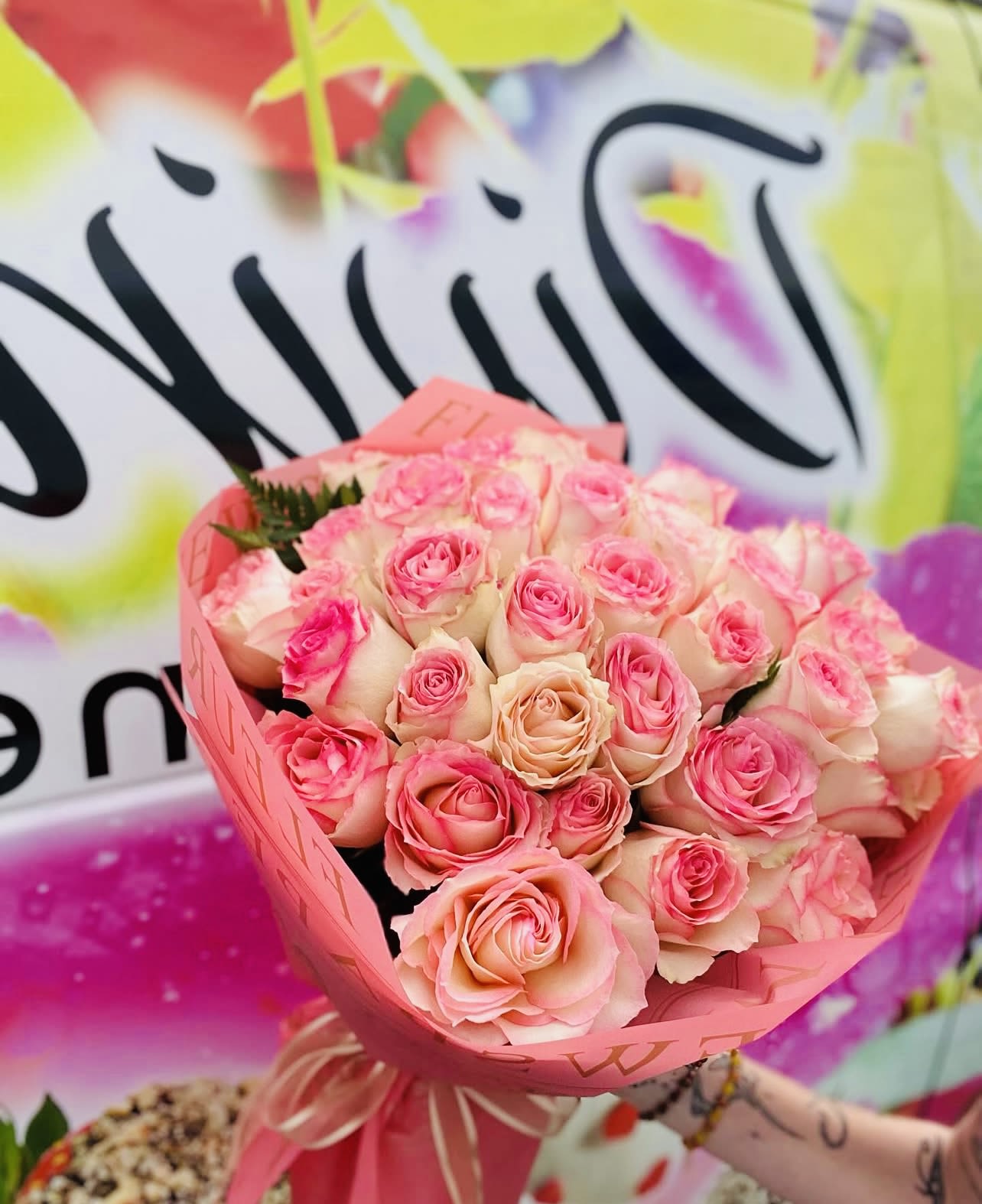 Graceful Blush - Celebrate elegance and romance with our Graceful Blush rose bouquet. Featuring a harmonious arrangement of delicate pink roses, this bouquet exudes charm, tenderness, and sophistication. Perfect for expressing love, appreciation, or heartfelt sentiments, Graceful Blush brings a soft, romantic touch to any occasion. Whether given as a gift, used as a centerpiece, or displayed to brighten a room, this bouquet captures the timeless beauty of pink roses in full bloom