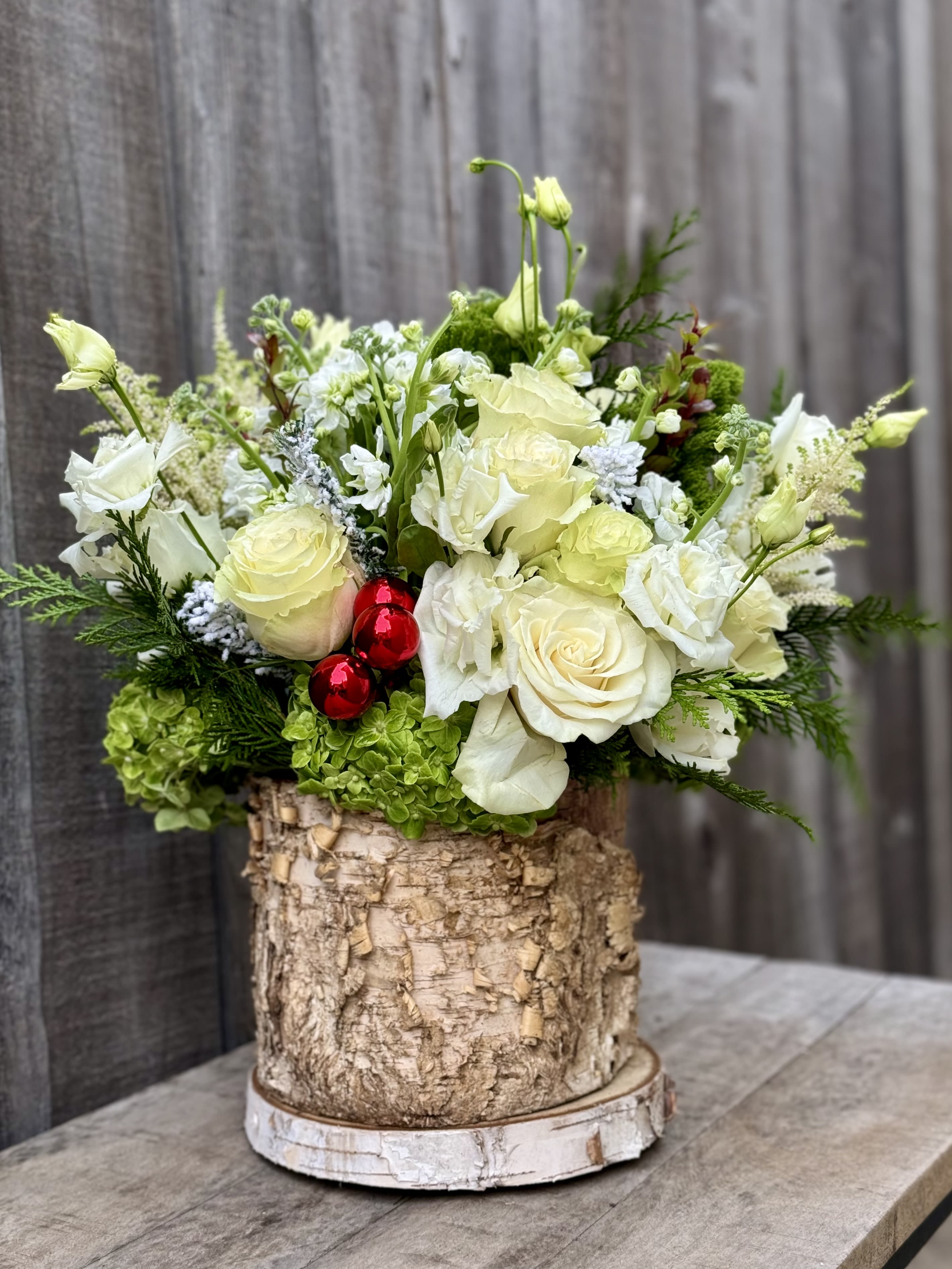 A COUNTRY CHRISTMAS  - A beautiful whites and greens design nestled in a 6x7 wooden container! Very elegant and charming!!
