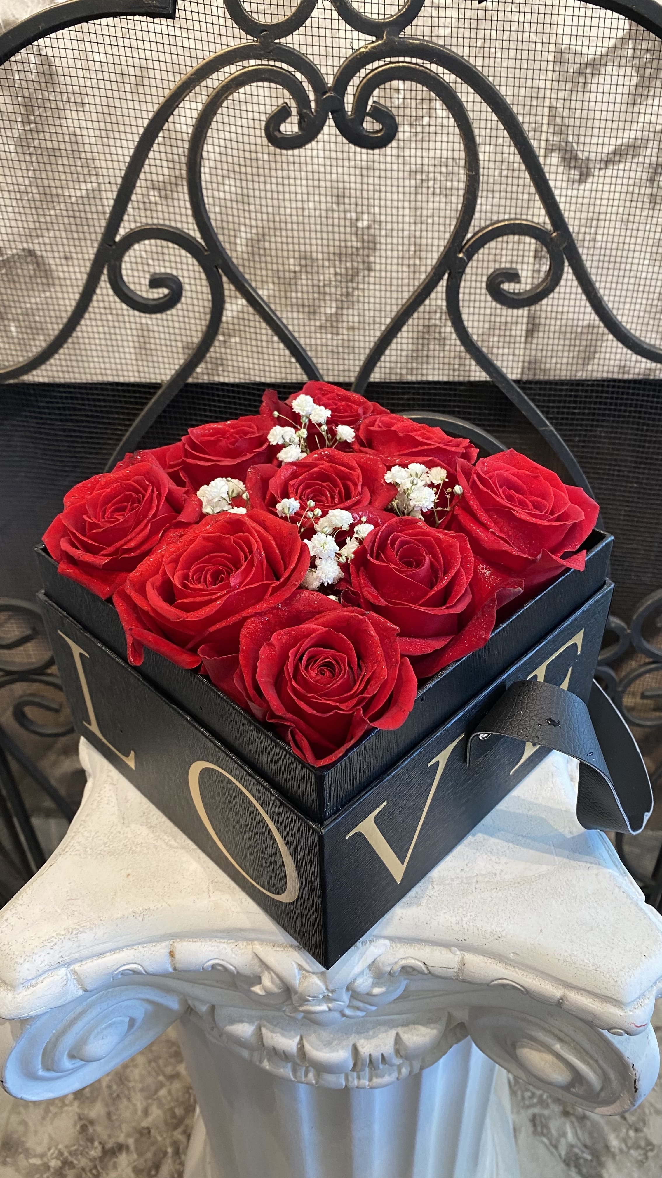 Popular  Love Box With 9 / 16 Red Rose  - Popular Hand carry Love Box With 9/16 Red Rose 