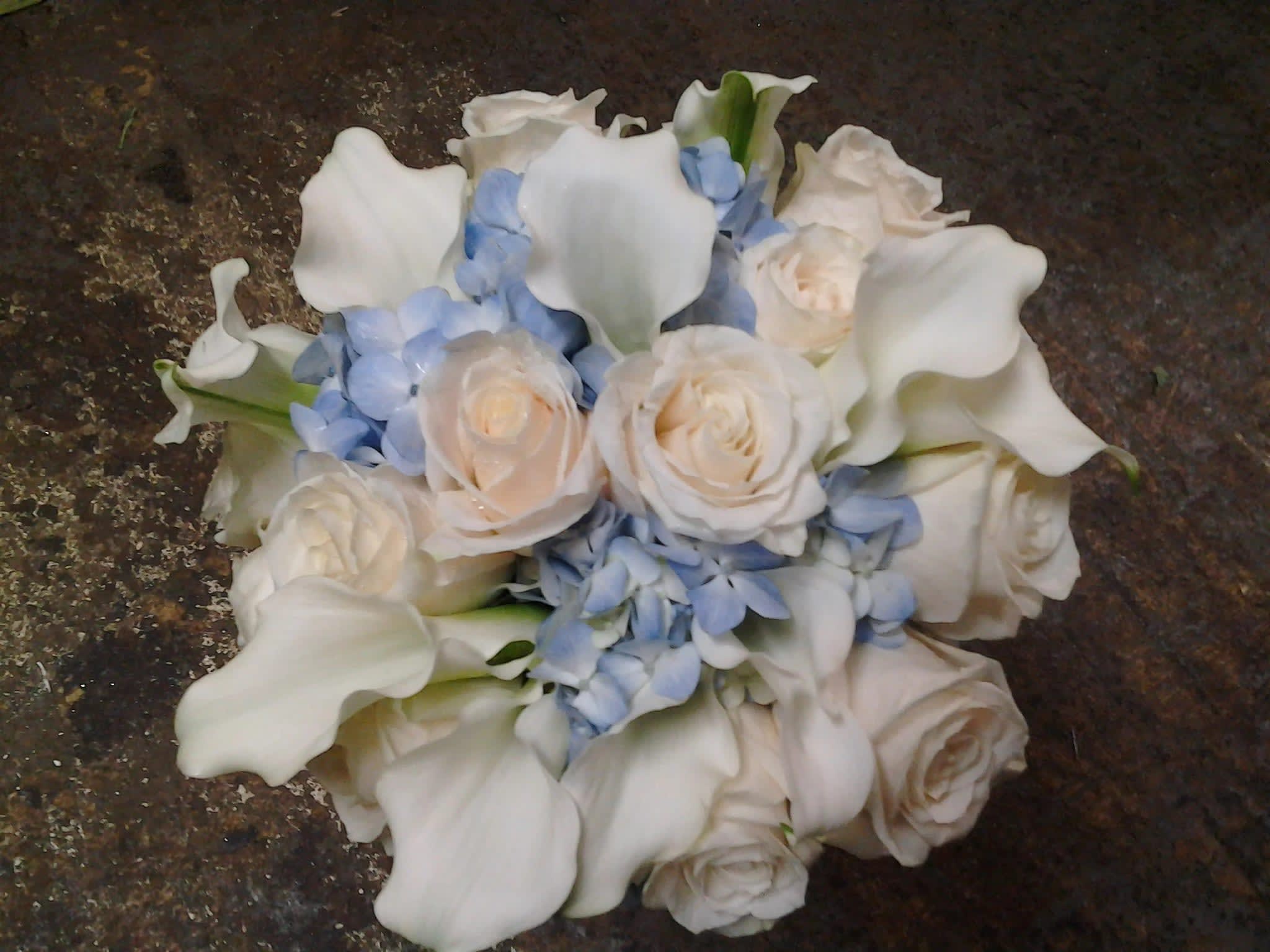 Touch of sky - Roses , Calla Lilies , Hydrangeas 