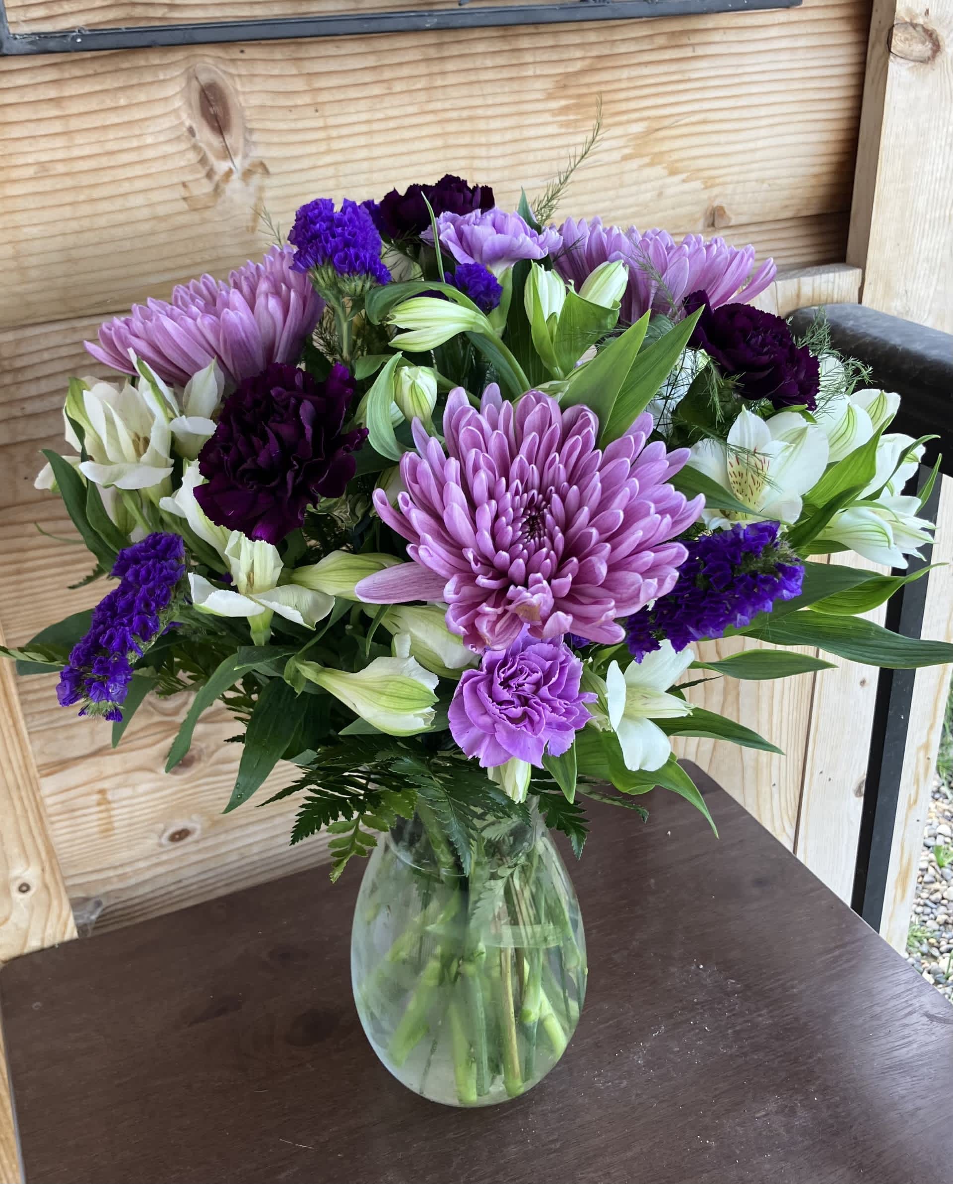 Summer Storm - Beautiful arrangement for any occasion.