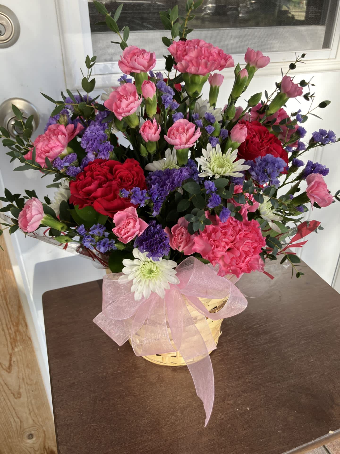 Love me tender - Beautiful Carnation arrangement.