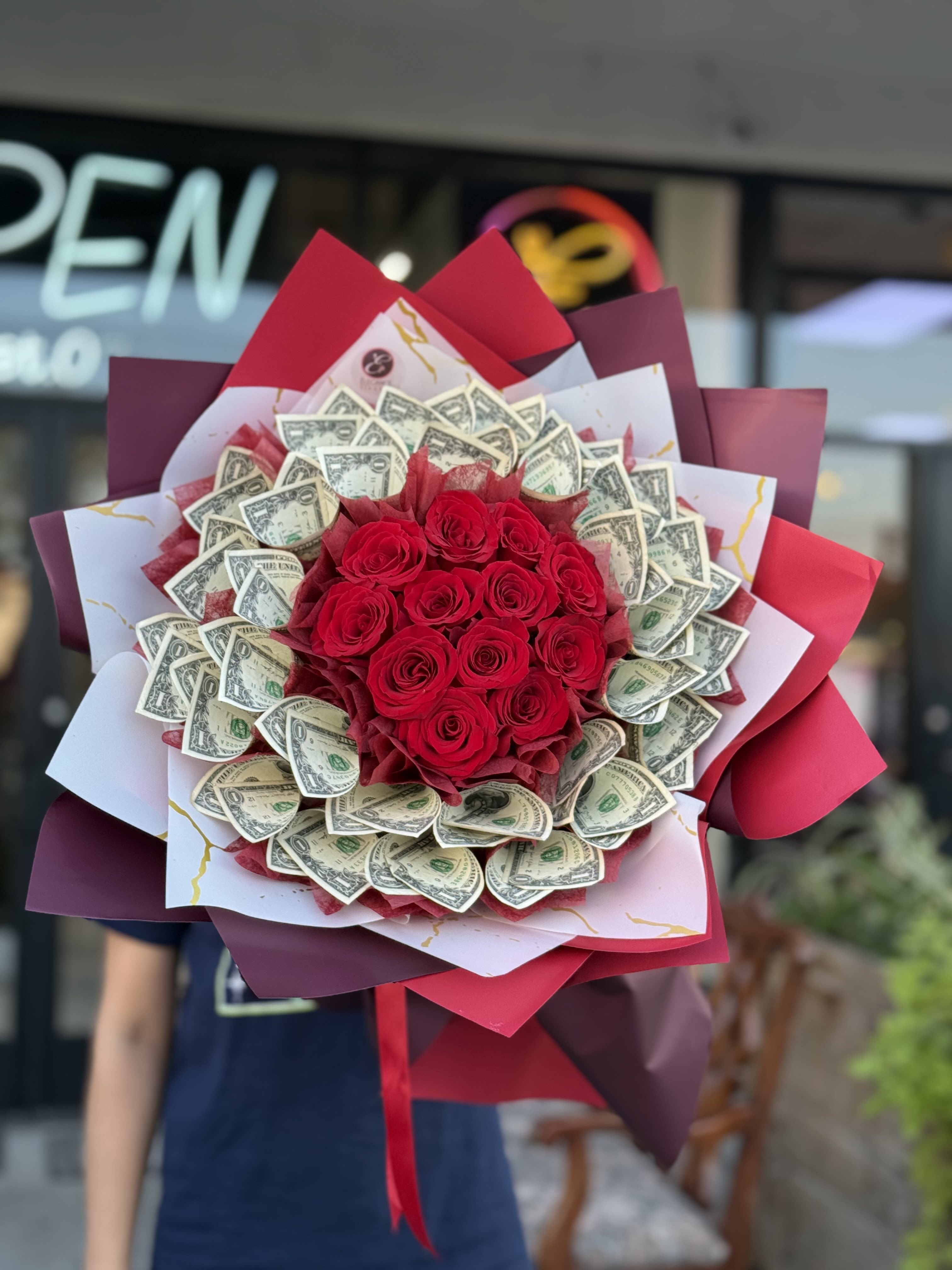 Money Bouquet #26  - Cash value: 30   Please place your order 2–3 days in advance to ensure availability. For questions, call us at 281-564-2600
