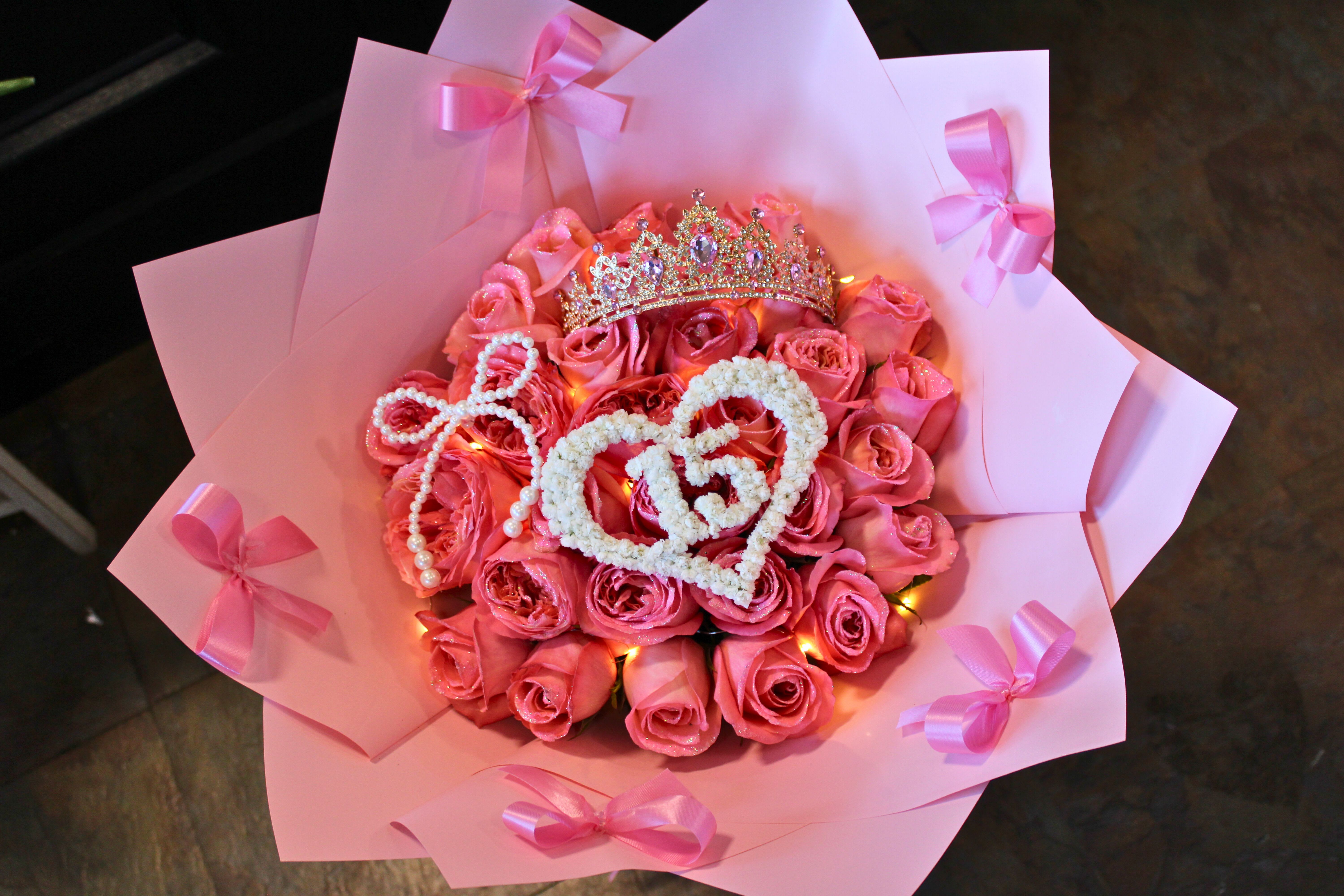 Quinceñera Bouquet - 25 Pink Glitter Roses, Matching Tiara, Pearl Bow, Pink accent bows, Fairy lights, Custom &quot;15&quot;Heart
