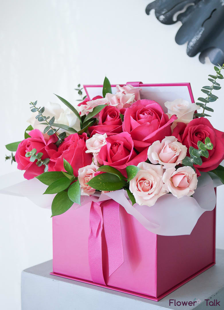 Blushing Pink Bloom Box - A sweet pink floral gift box for your admirer!  This arrangement brings a modern feel to sending flowers!    Delivery is available to Duluth, Johns Creek, Peachtree Corners, Suwanee, and surrounding areas.