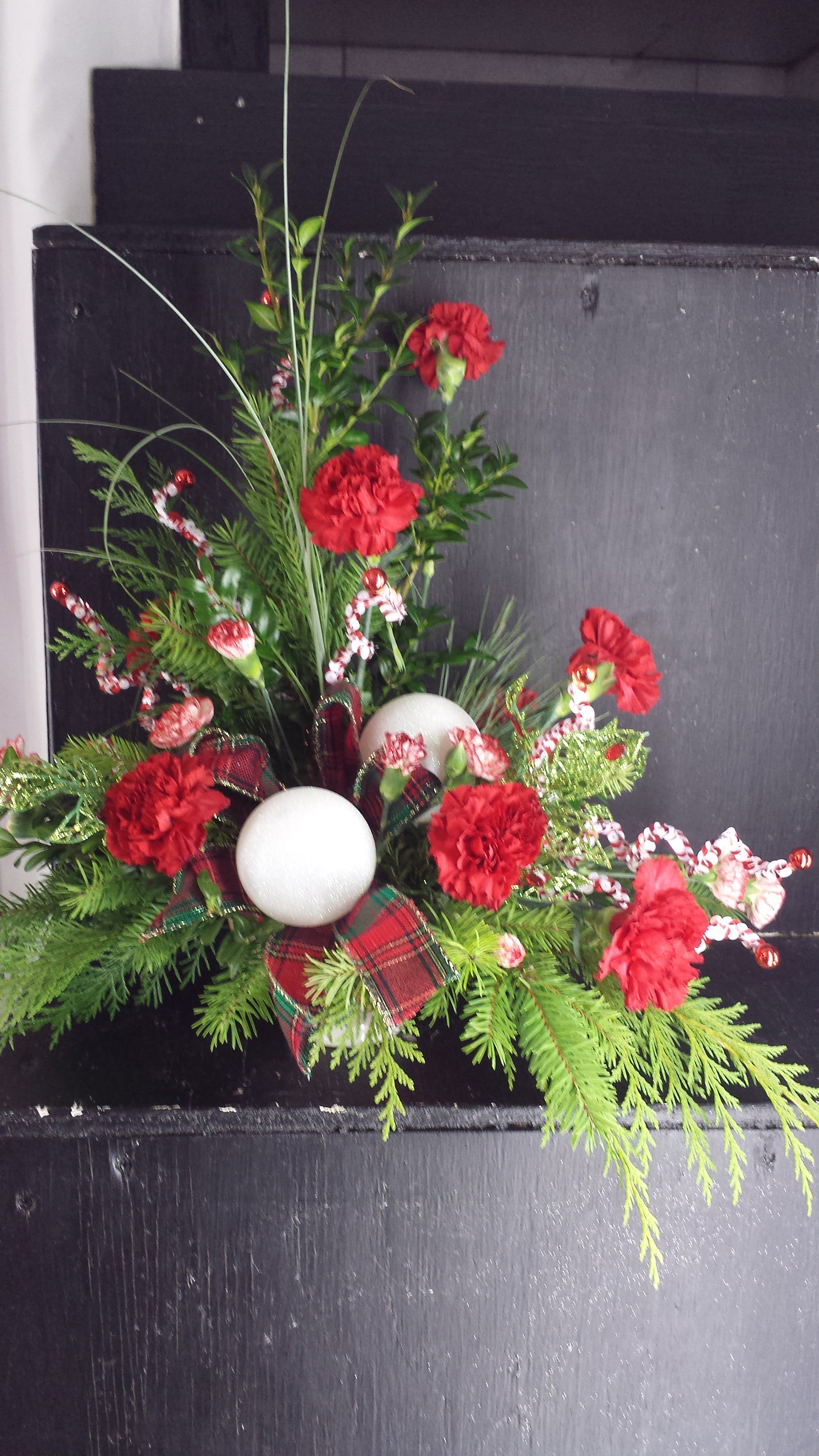 Jingle Bells - This modern mix of seasonal colors will make any table pop!