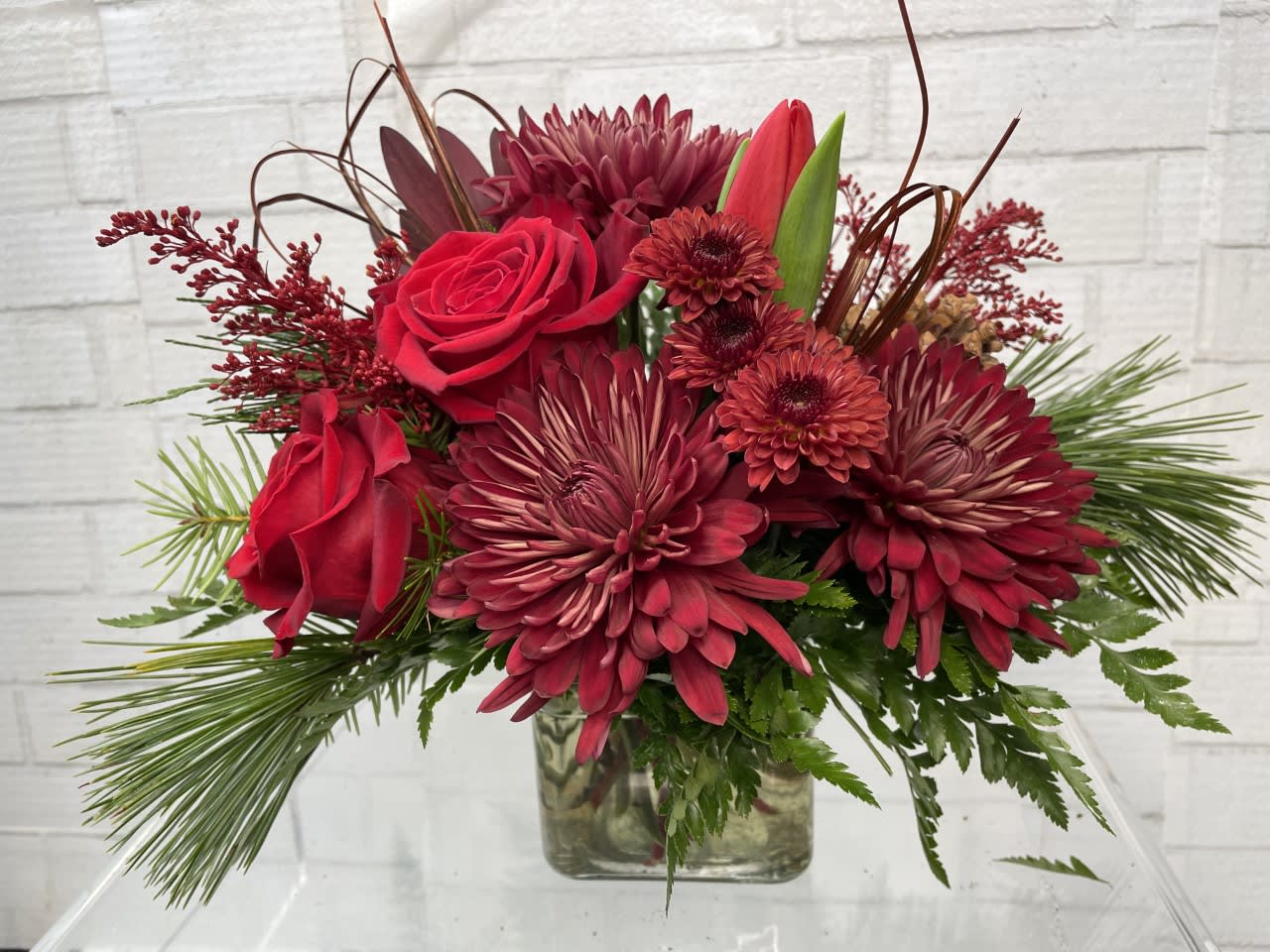 Ruby Red  - Love the colors of Ruby and Burgundy, then this cube arrangement will be perfect. The red/burgundy colors may vary in this arrangement depending on availability. 