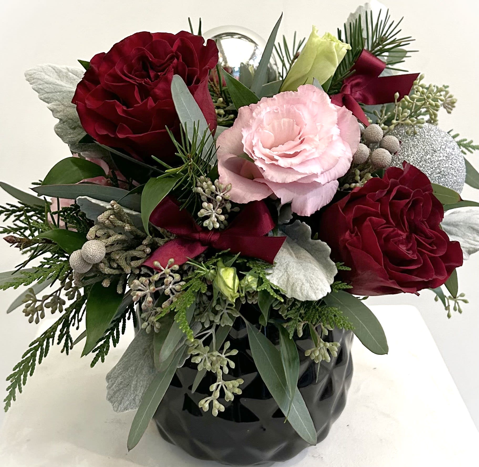 Under the Mistletoe  - Kisses under the mistletoe!