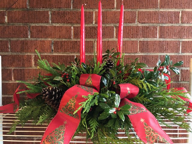 MERRY CHRISTMAS - TRADITIONAL CHRISTMAS CENTERPIECE