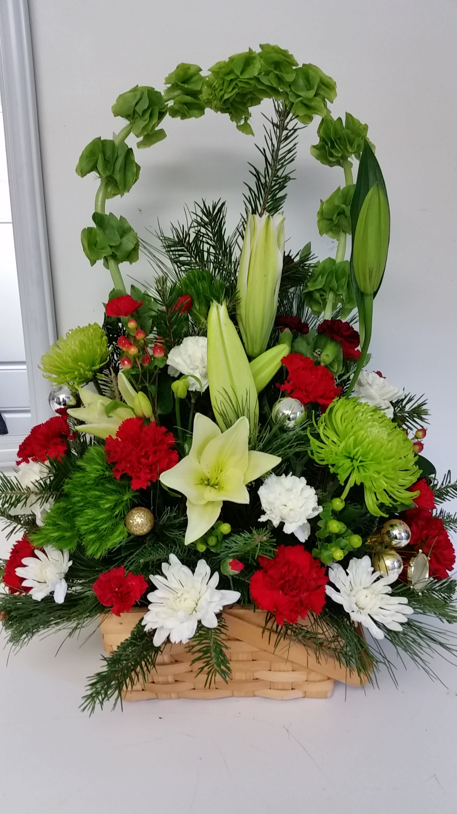 A Merry Christmas Basket - The perfect  Christmas gift to brighten the holidays.