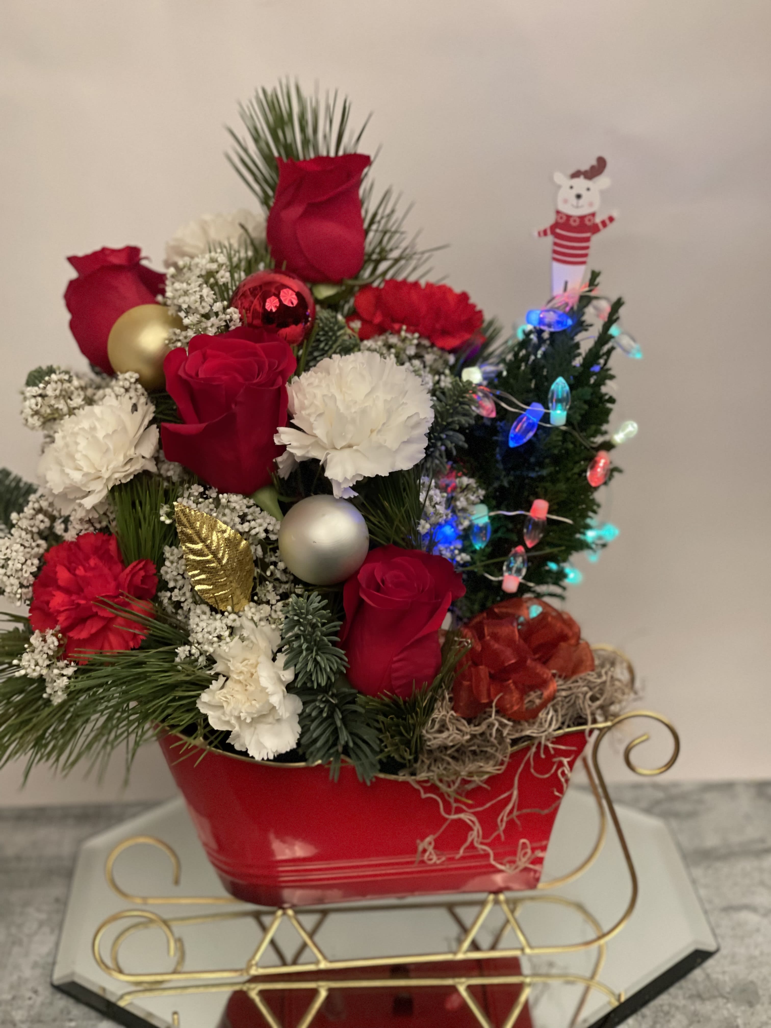 Floral in Sleigh w/ Christmas tree - Mini Christmas tree w/ lights 