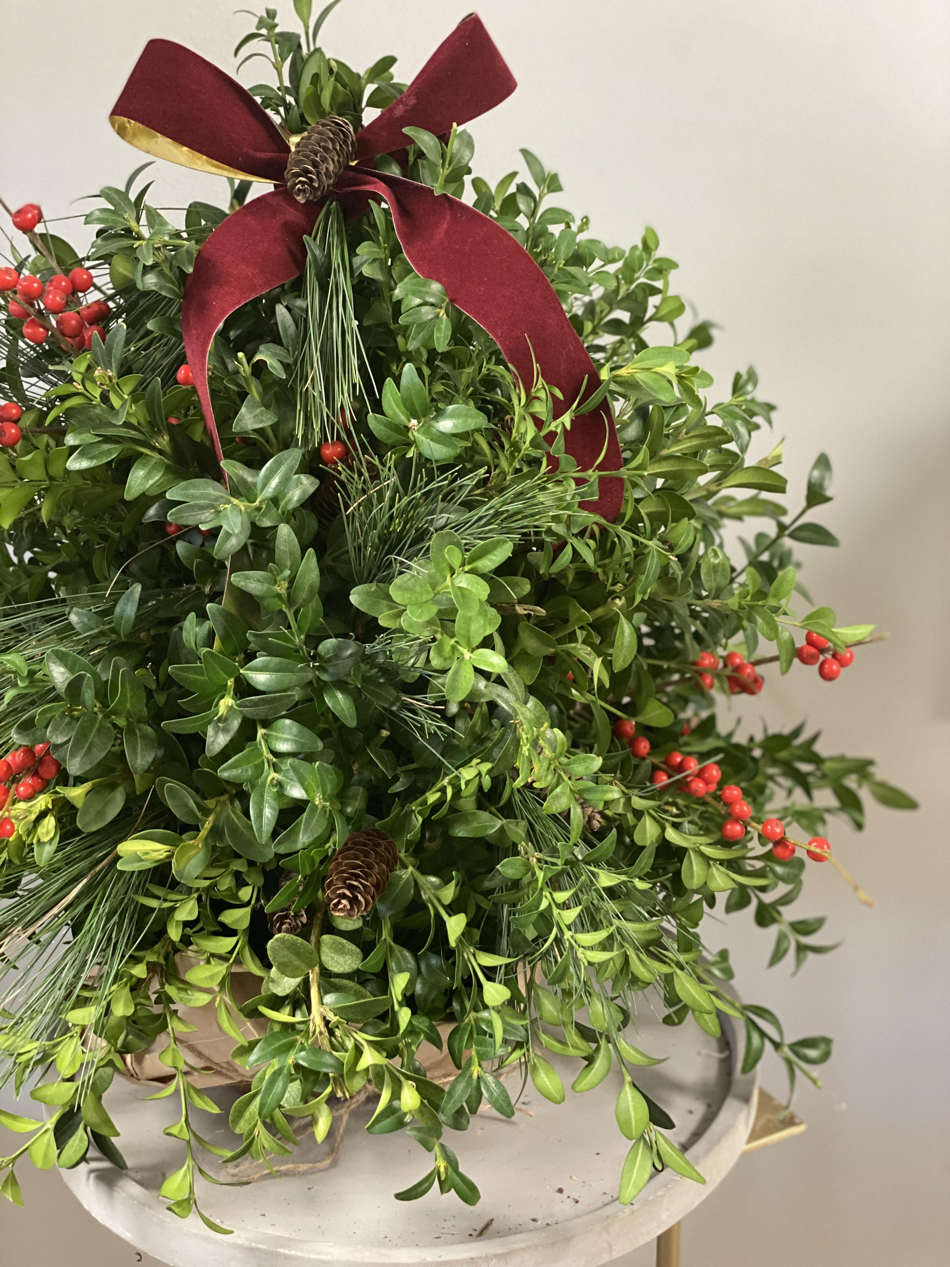 Boxwood Tree - Rustic, traditional? We can customize however you would like! Even beachy! Just leave us a note in the instruction box. 