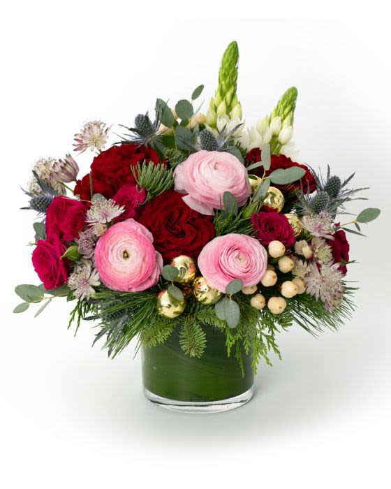 Frosted Cranberry - Elegant and festive, this enchanting mix from our Frosted Berries Collection captures the sparkle and romance of the season with a touch of winter magic. Featuring Frosted Cranberry, Winter Rouge and our Frosted Berry Centerpiece.