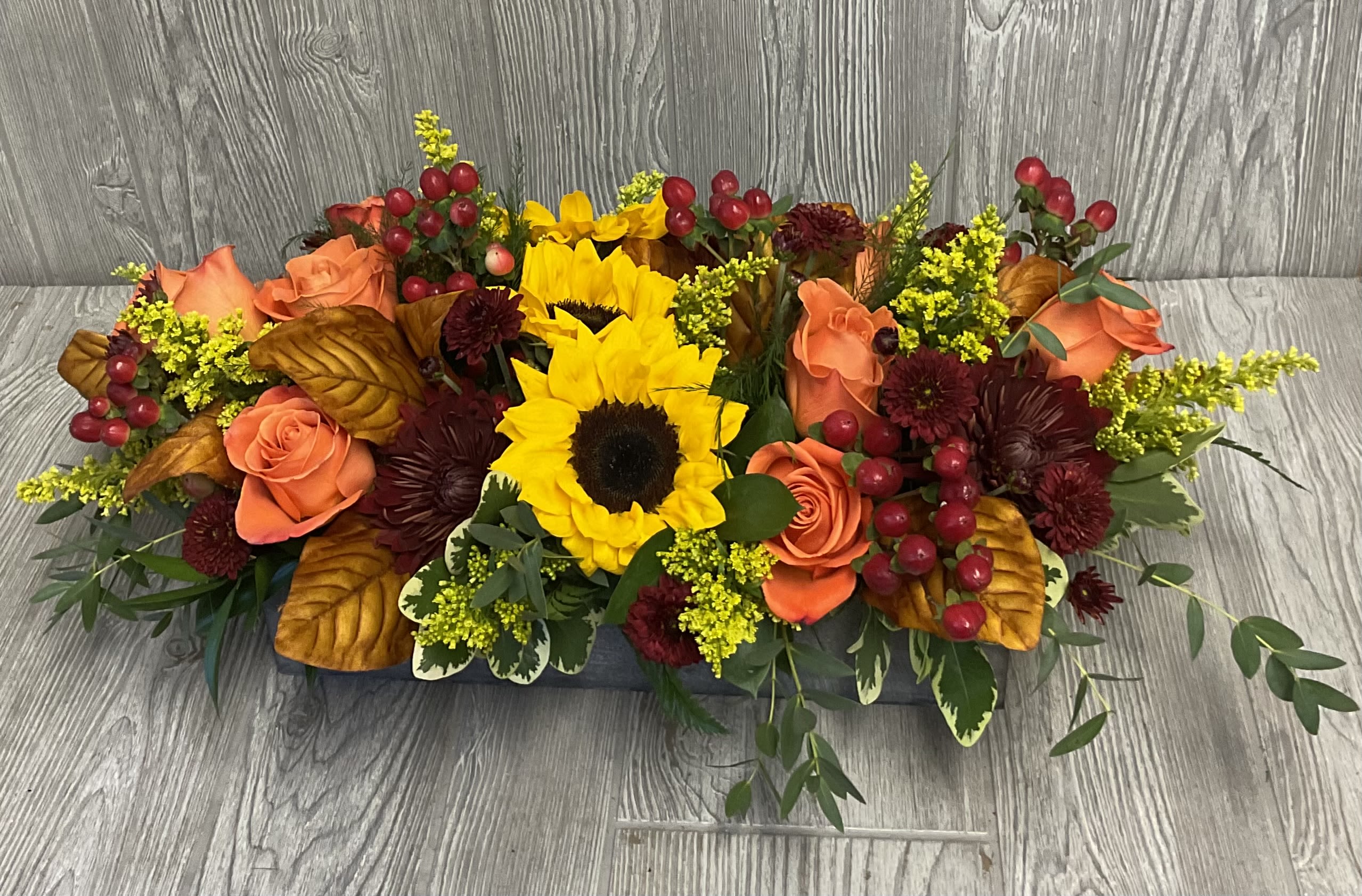 Festive Autumn centerpiece  - Low profile, 14 inch long “Autumn” table centerpiece for all your Fall dinner parties.